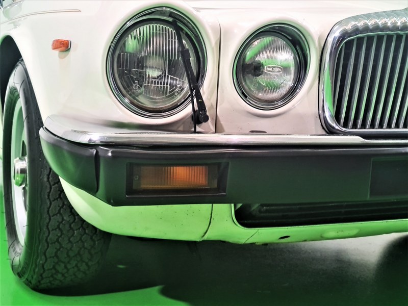 Jaguar XJ12 5.3 DOUBLE SIX DAILMER