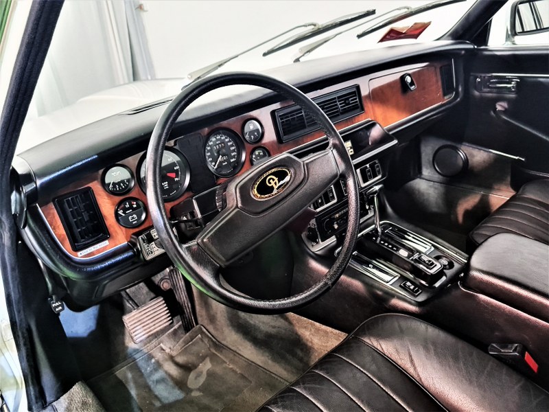 Jaguar XJ12 5.3 DOUBLE SIX DAILMER