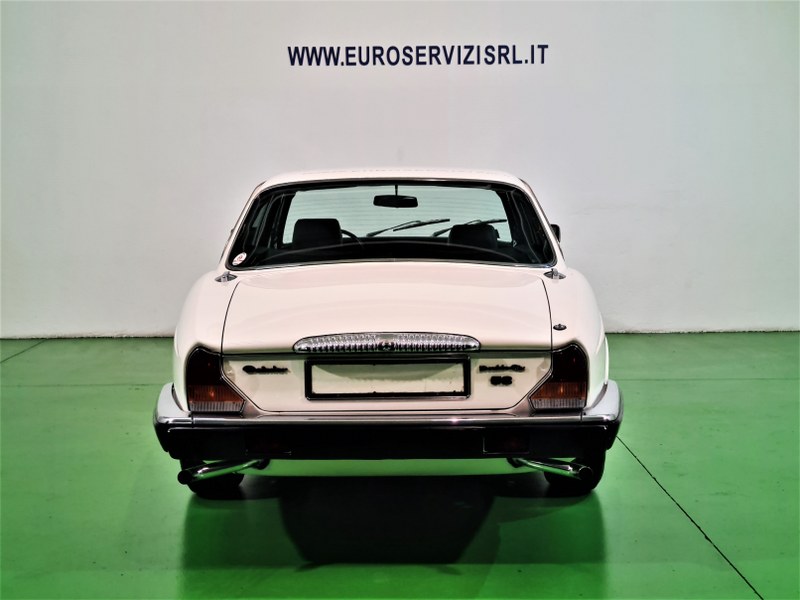 Jaguar XJ12 5.3 DOUBLE SIX DAILMER