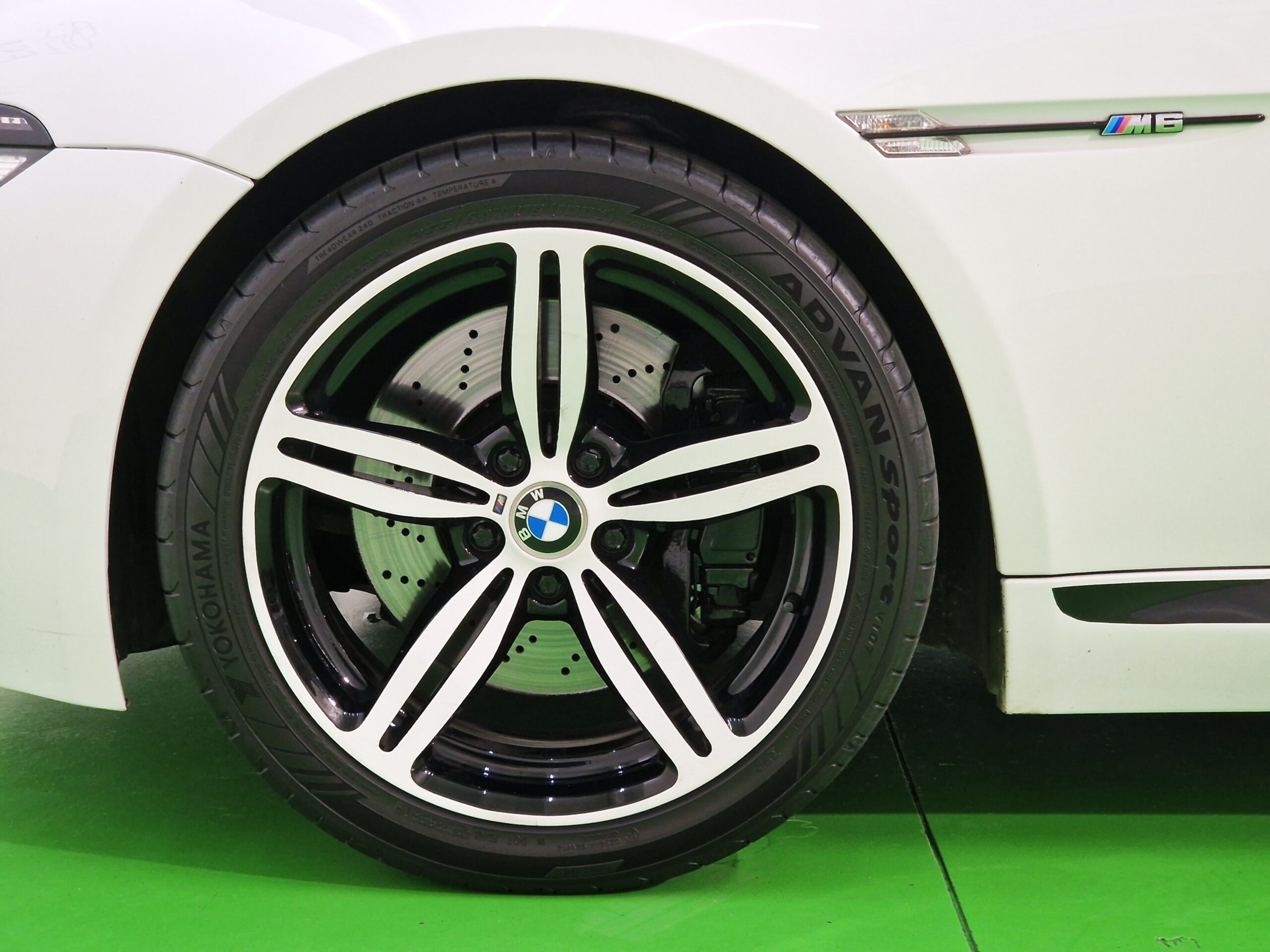 BMW M6 Coupe 5.0 V10