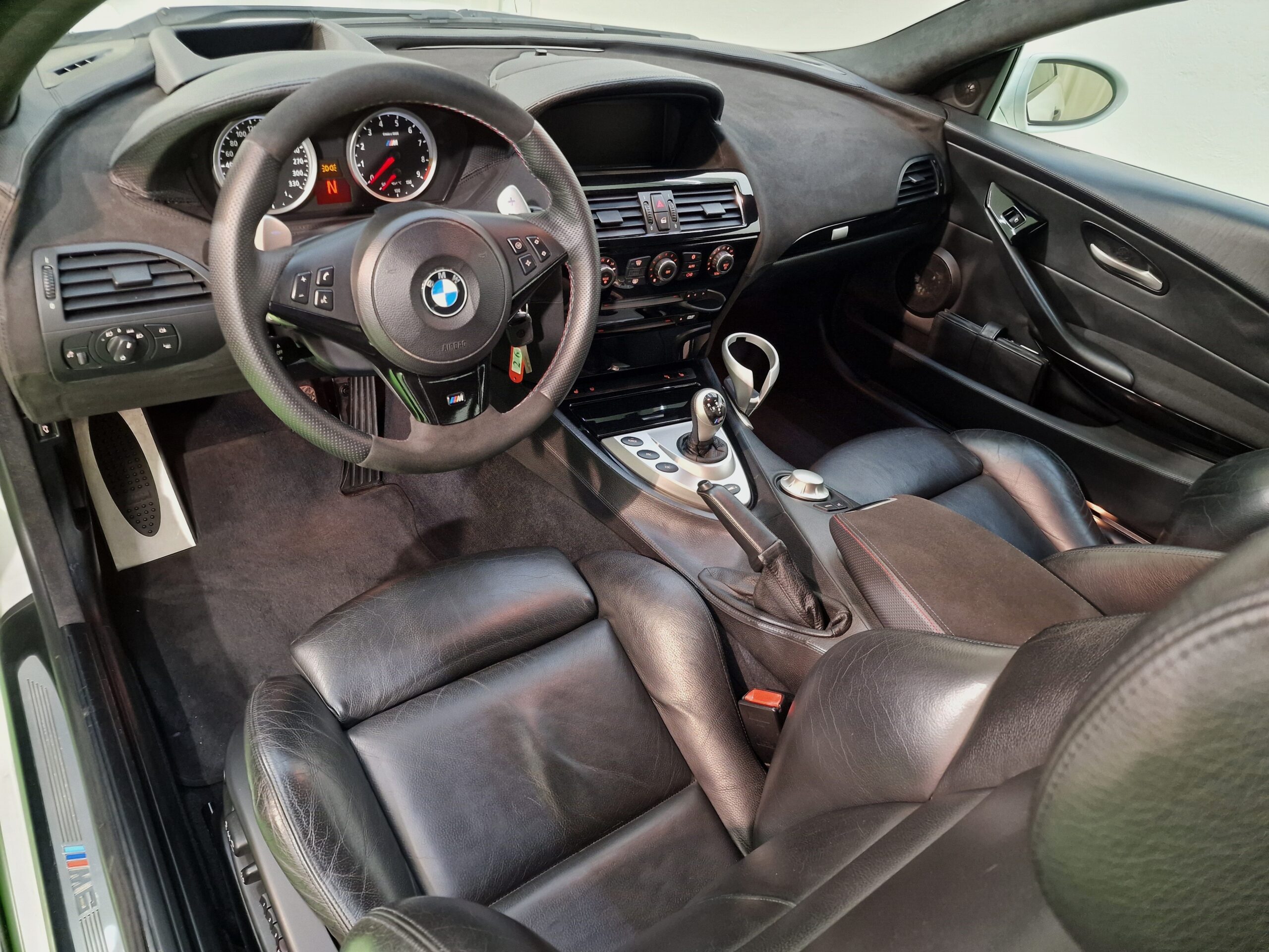 BMW M6 Coupe 5.0 V10