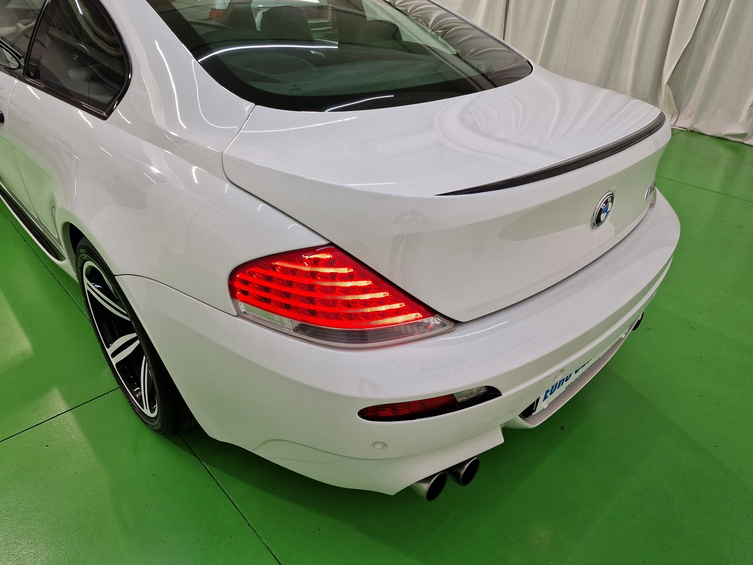 BMW M6 Coupe 5.0 V10