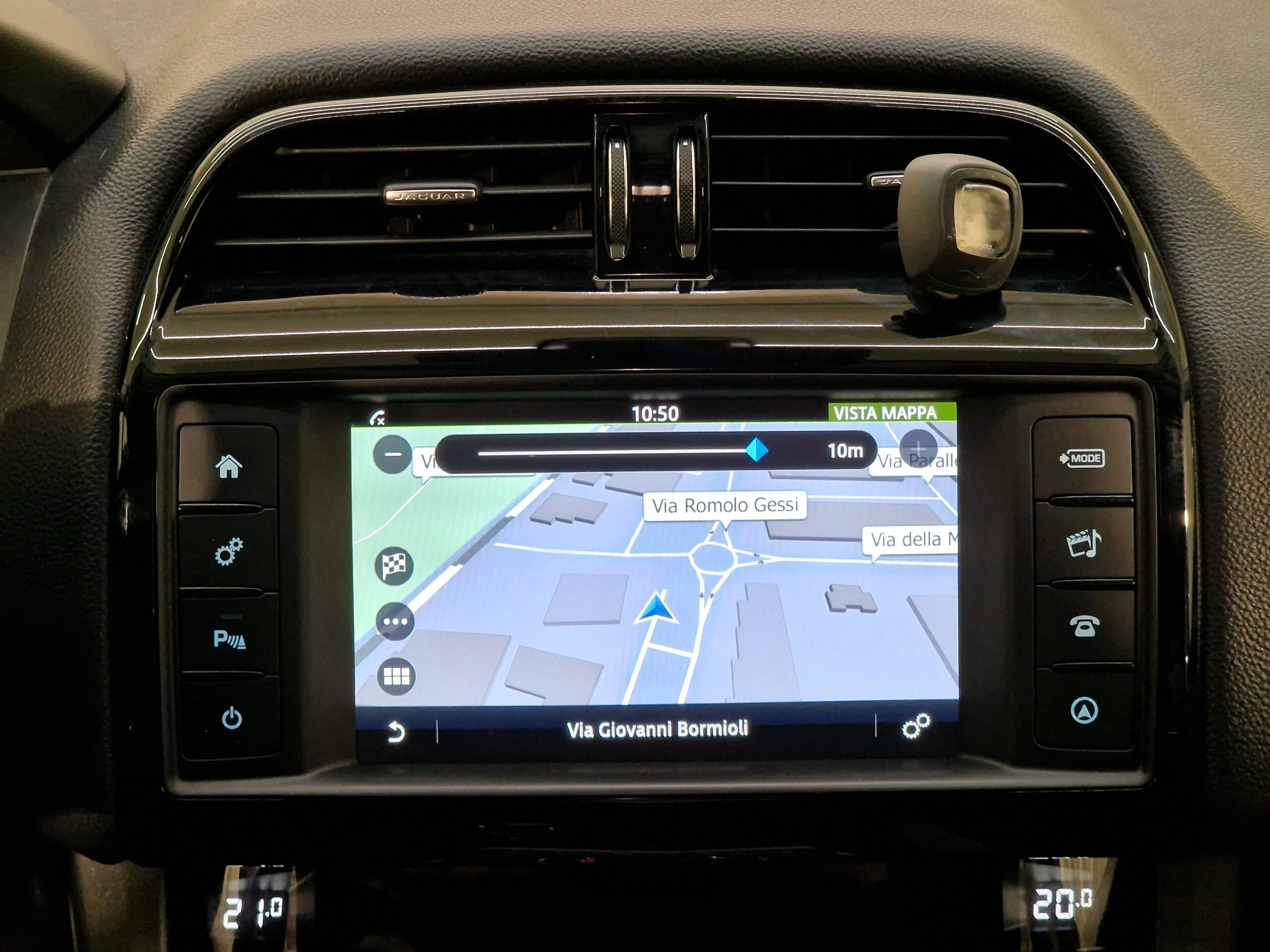 Jaguar F-Pace F-Pace 2.0d Pure awd 180cv auto