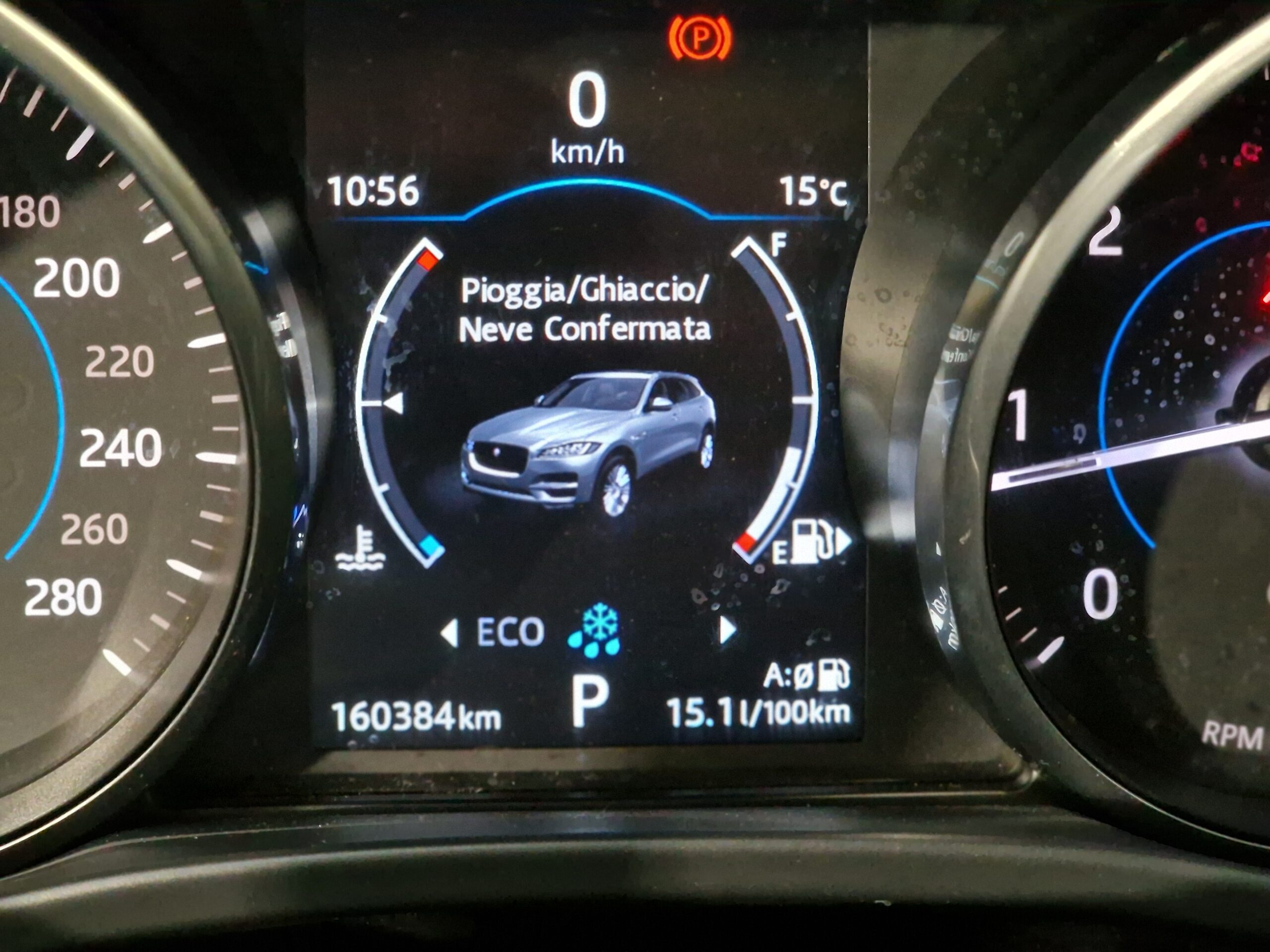 Jaguar F-Pace F-Pace 2.0d Pure awd 180cv auto
