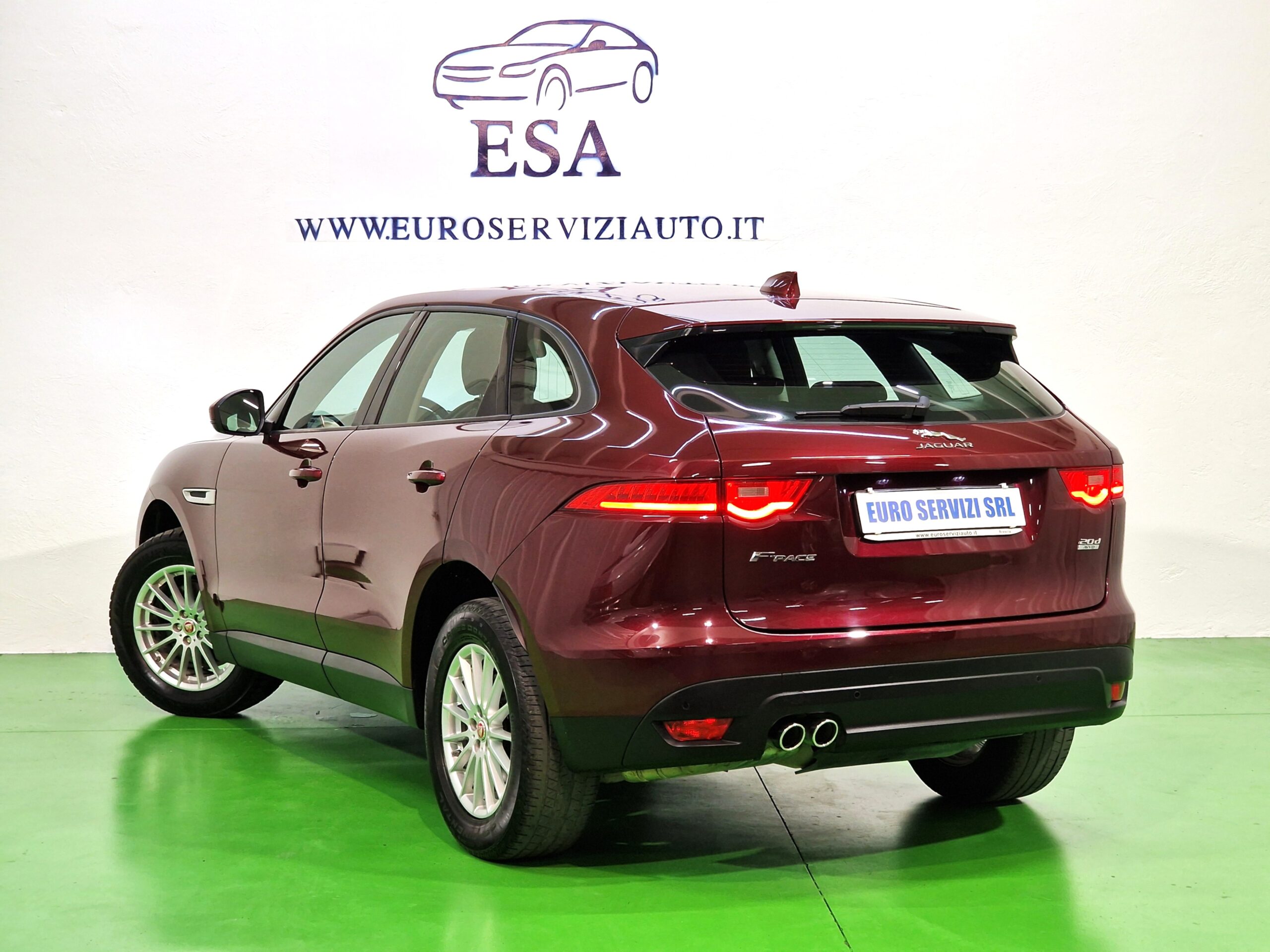 Jaguar F-Pace F-Pace 2.0d Pure awd 180cv auto