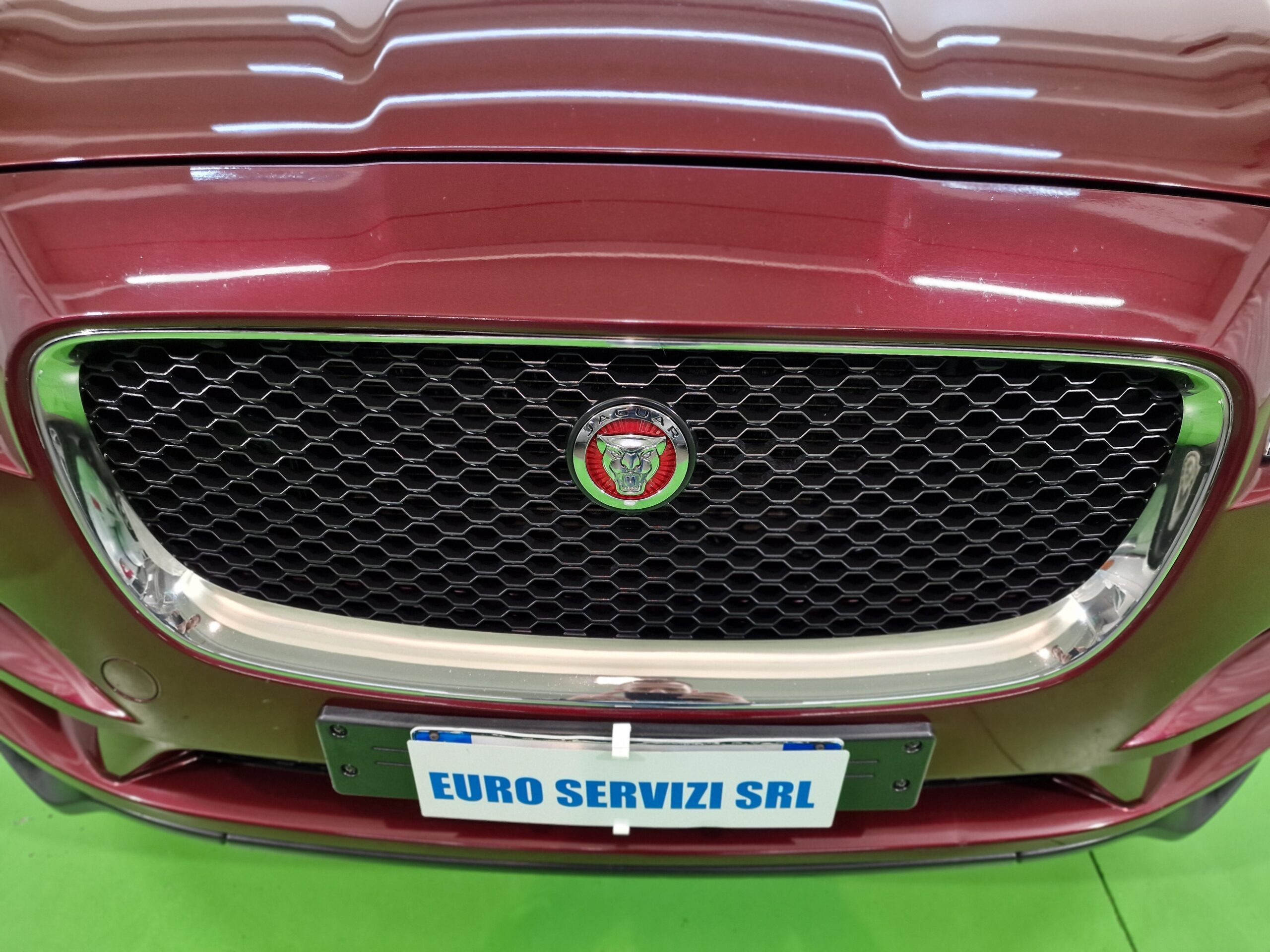 Jaguar F-Pace F-Pace 2.0d Pure awd 180cv auto