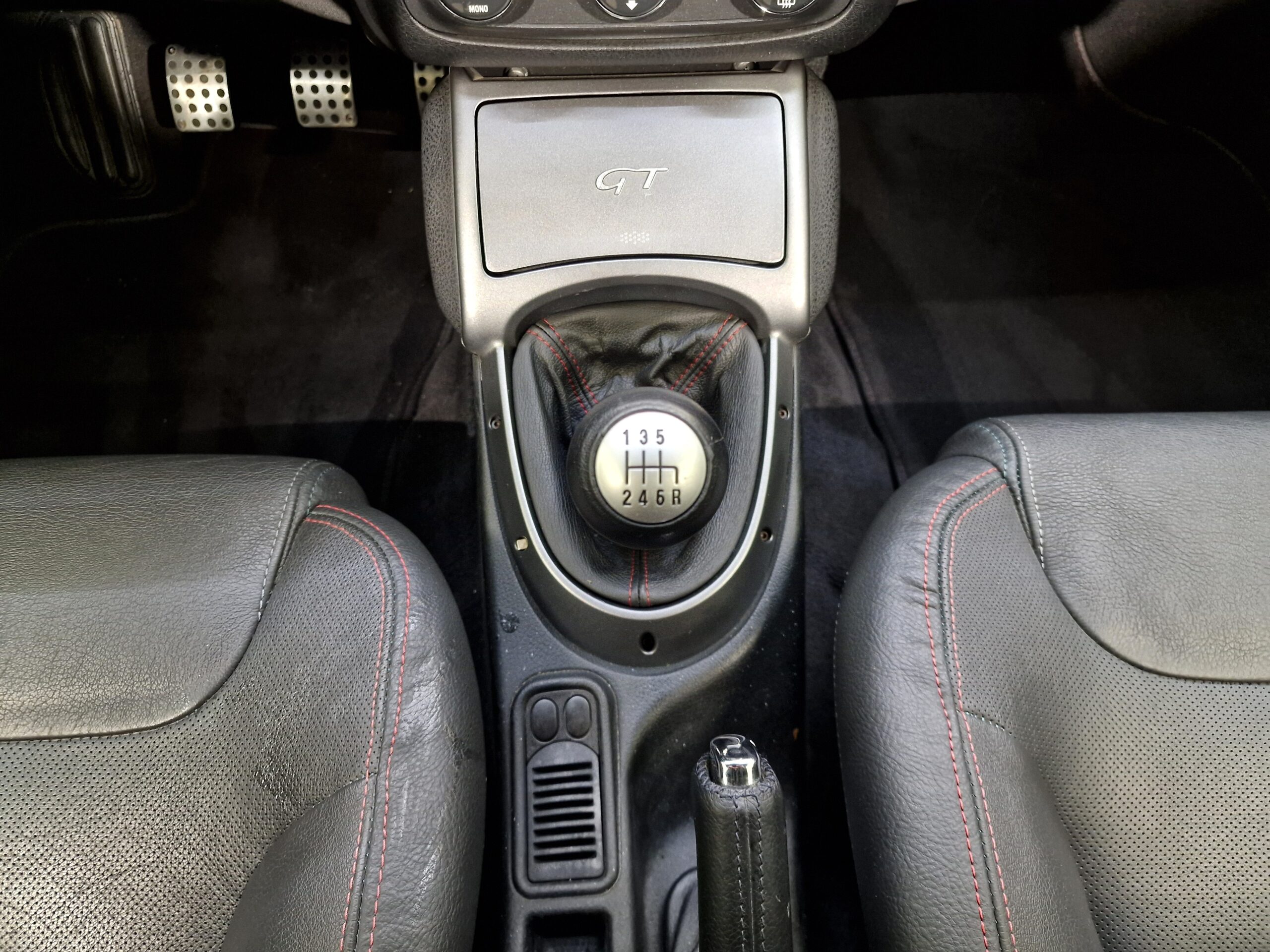 Alfa Romeo GT GT 1.9 jtd mjt Distinctive Q2