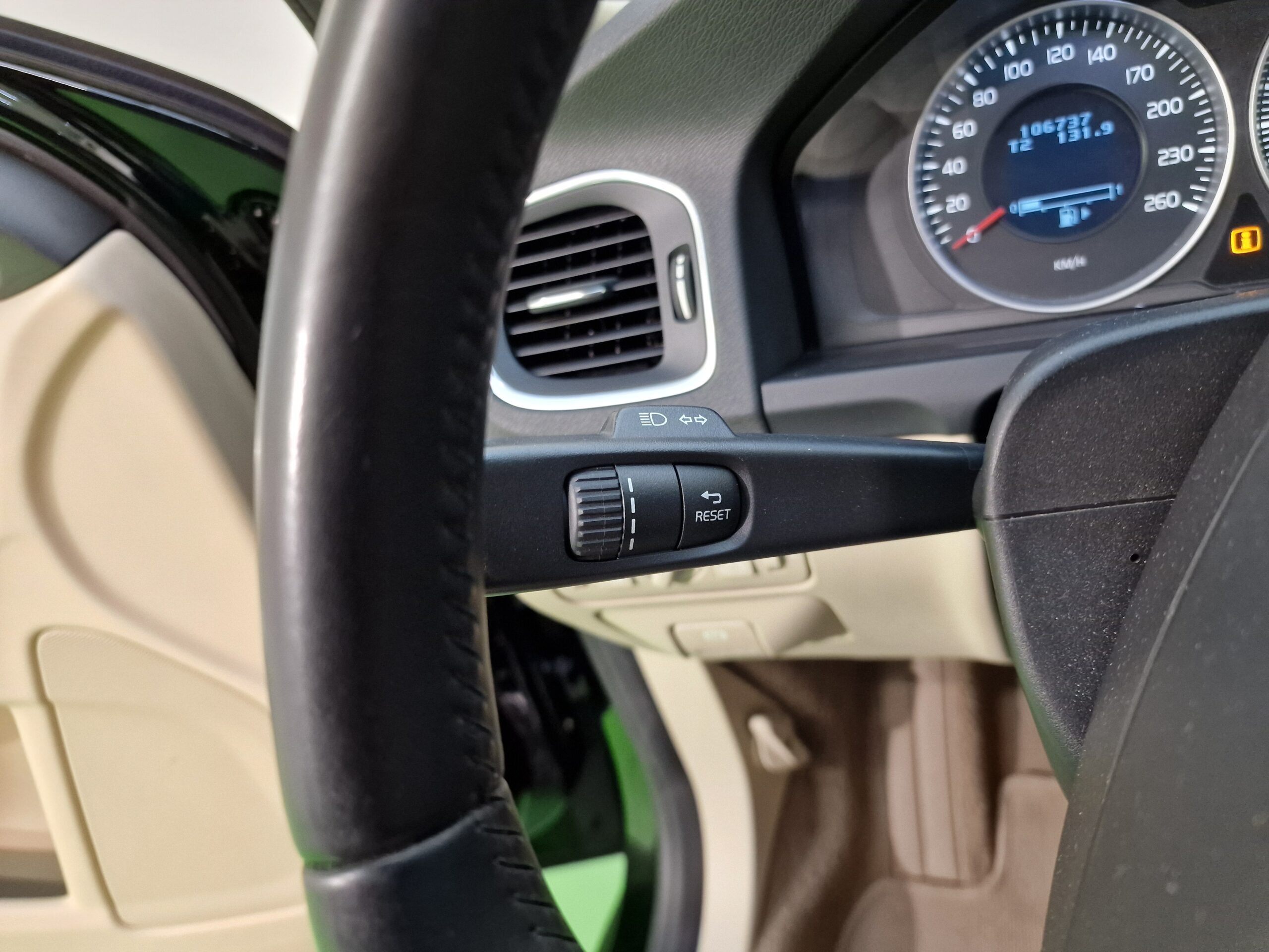 Volvo V60 V60 1.6 t3 Kinetic powershift