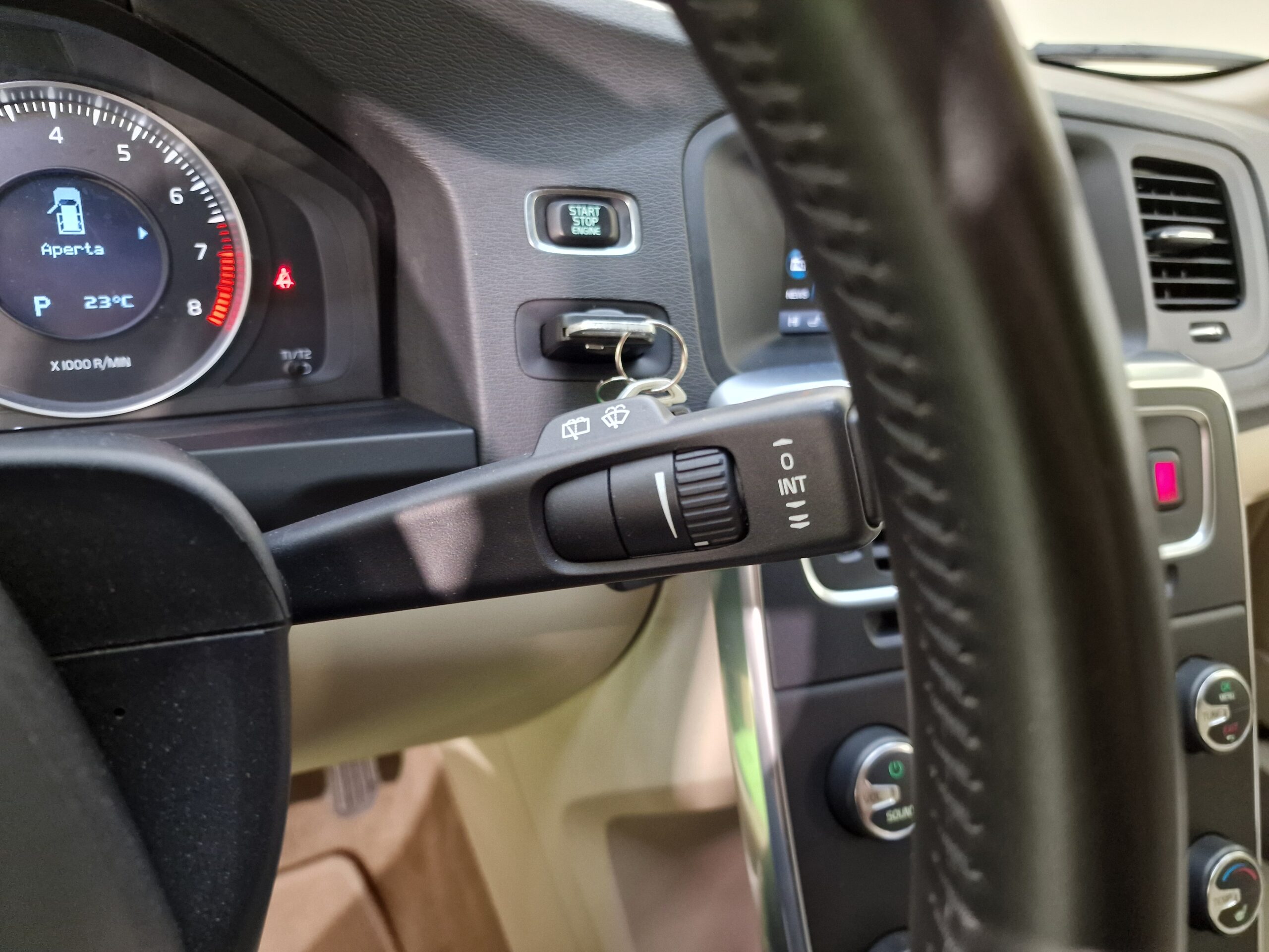 Volvo V60 V60 1.6 t3 Kinetic powershift