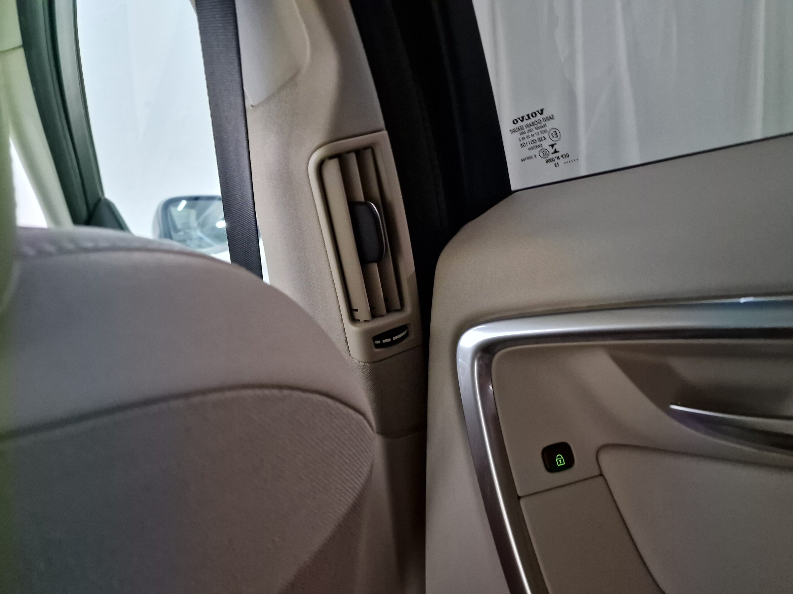 Volvo V60 V60 1.6 t3 Kinetic powershift
