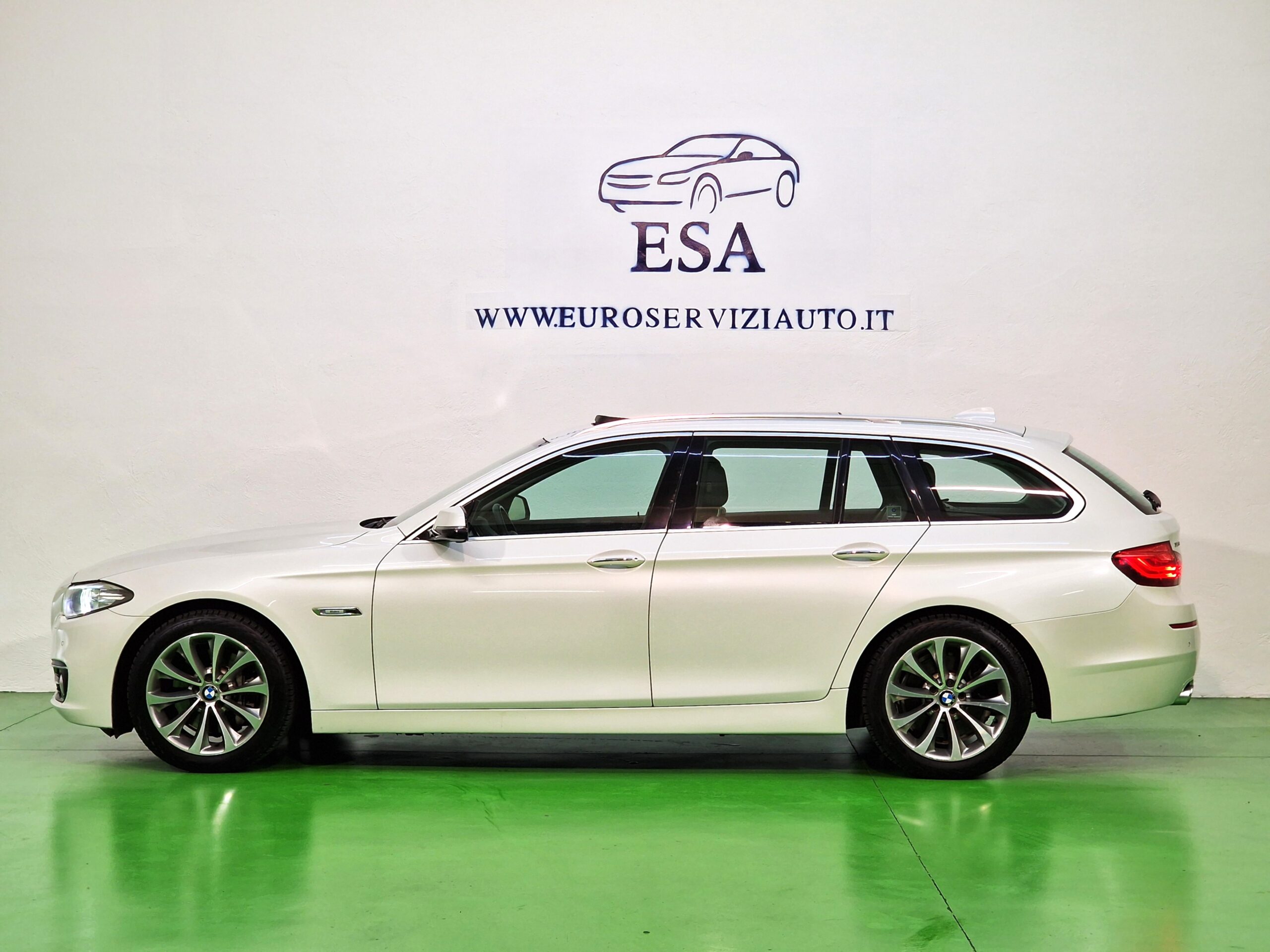 BMW 525 Serie 5 F11 Touring 525d Touring xdrive Modern auto E6