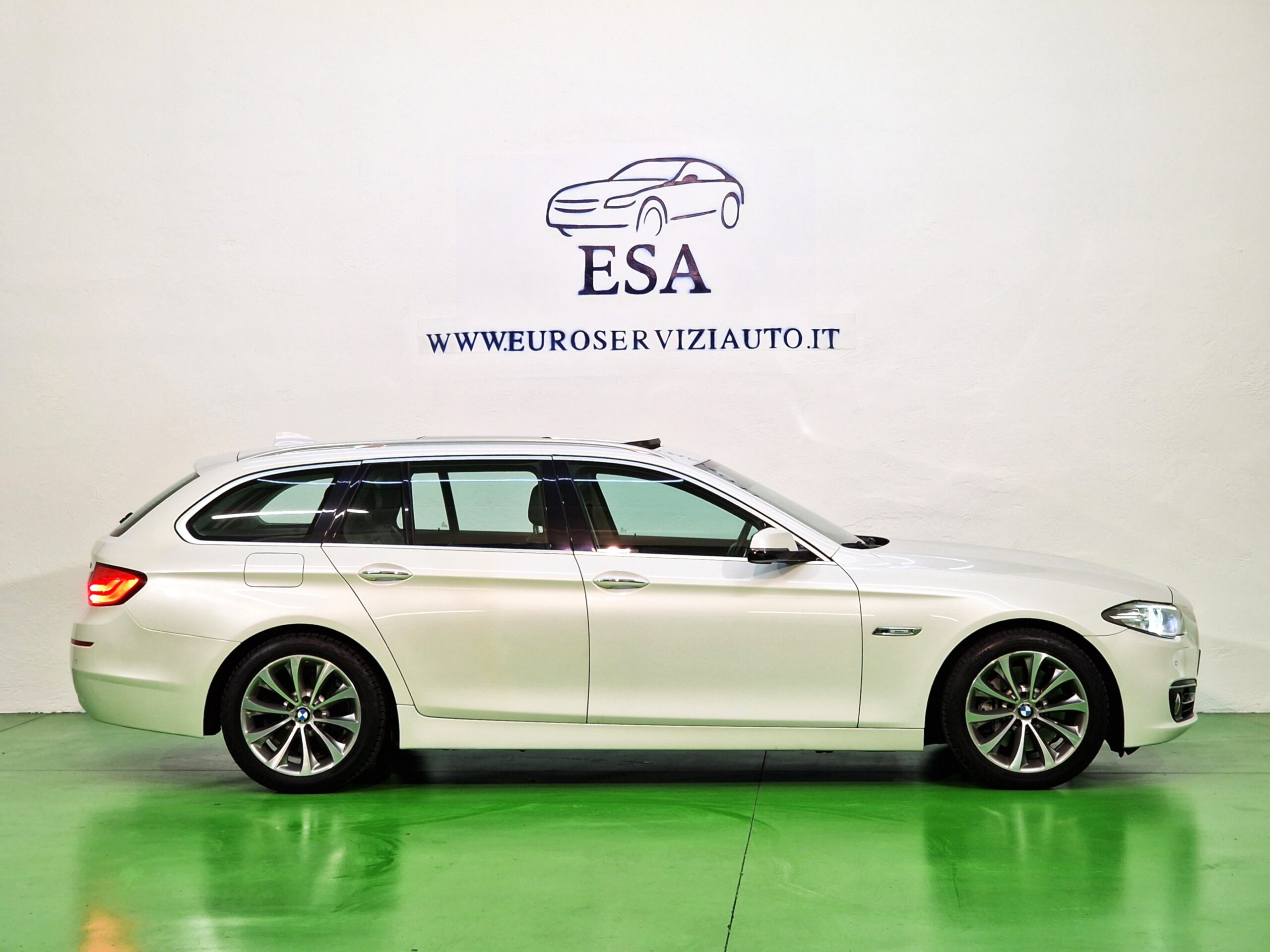 BMW 525 Serie 5 F11 Touring 525d Touring xdrive Modern auto E6