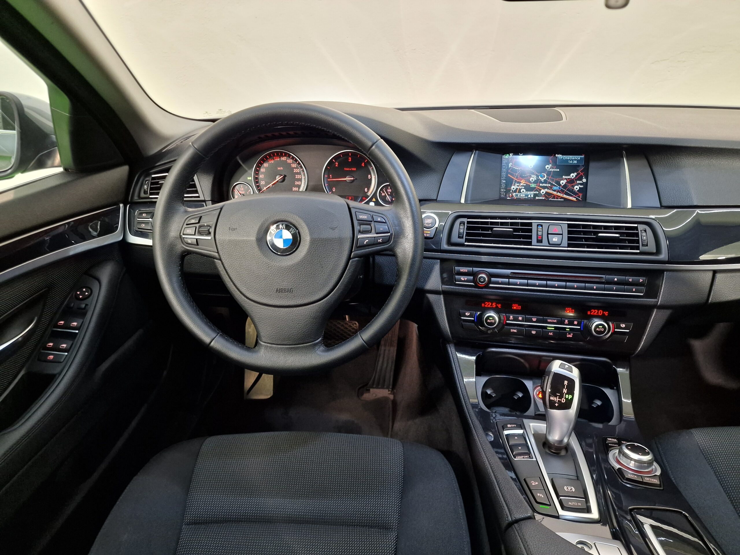BMW 520 Serie 5 F11 Touring 520d Touring xdrive Business 190cv auto