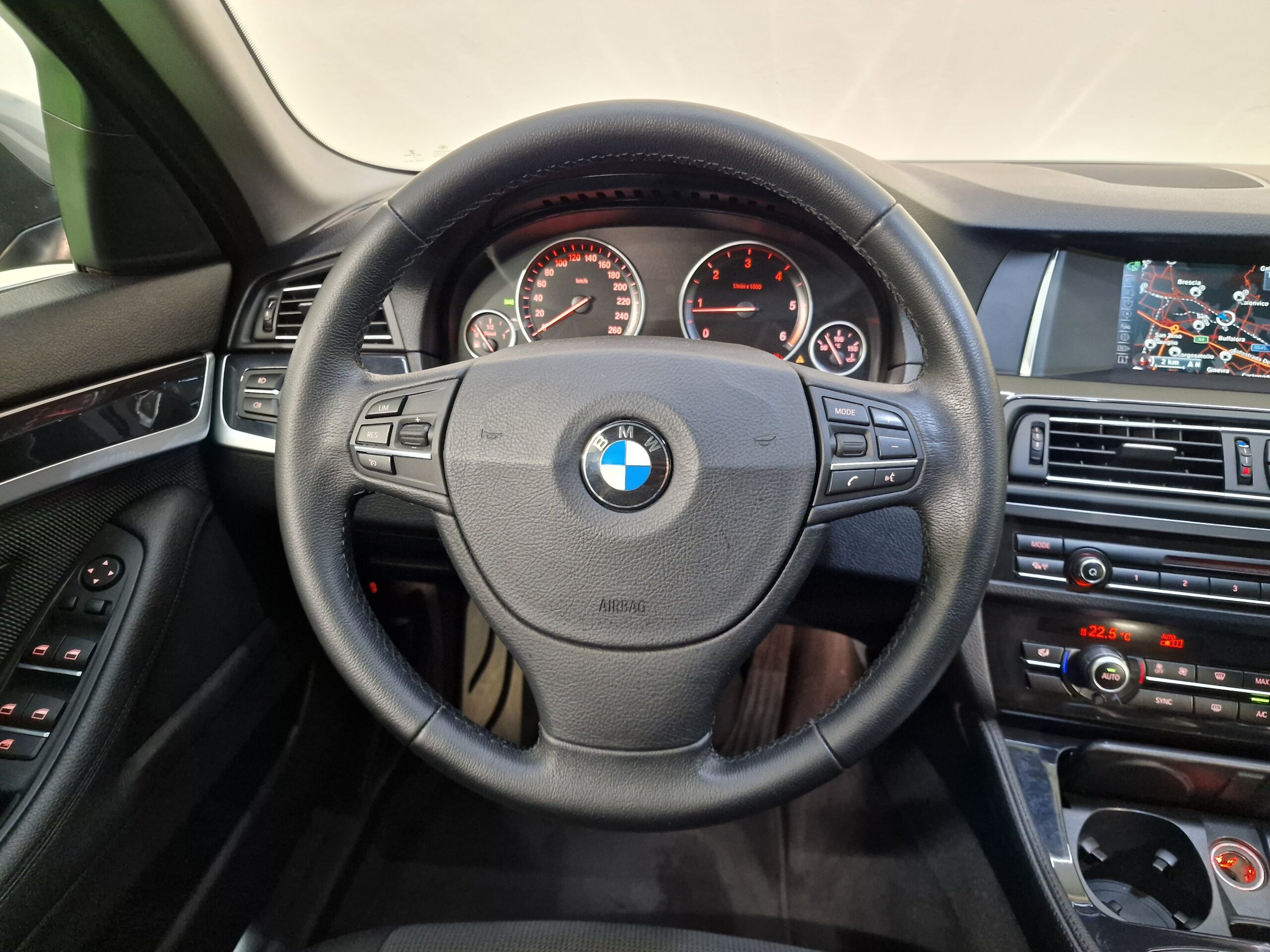 BMW 520 Serie 5 F11 Touring 520d Touring xdrive Business 190cv auto