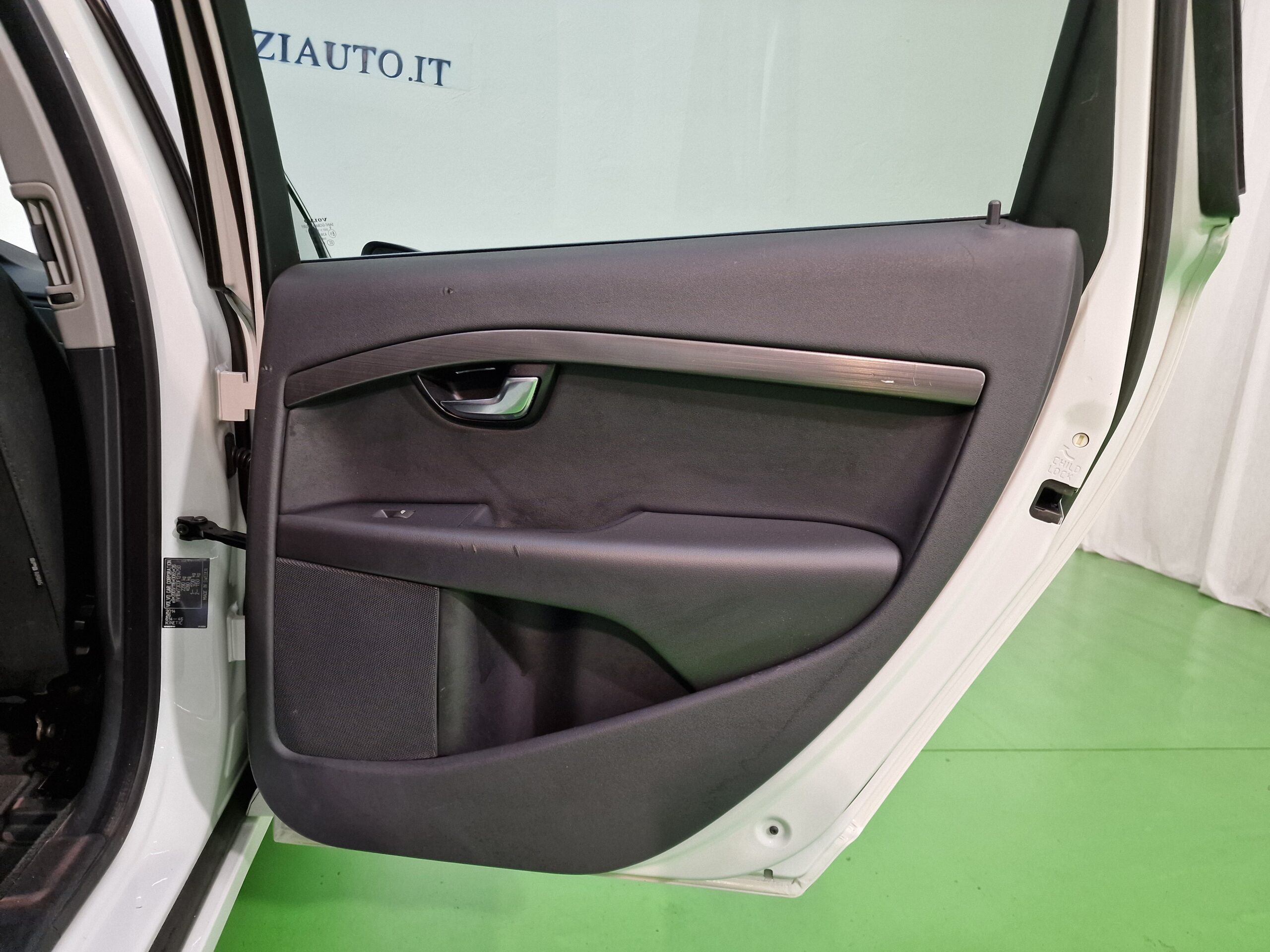 Volvo V70 V70 III 2.0 d4 Polar 181cv geartronic