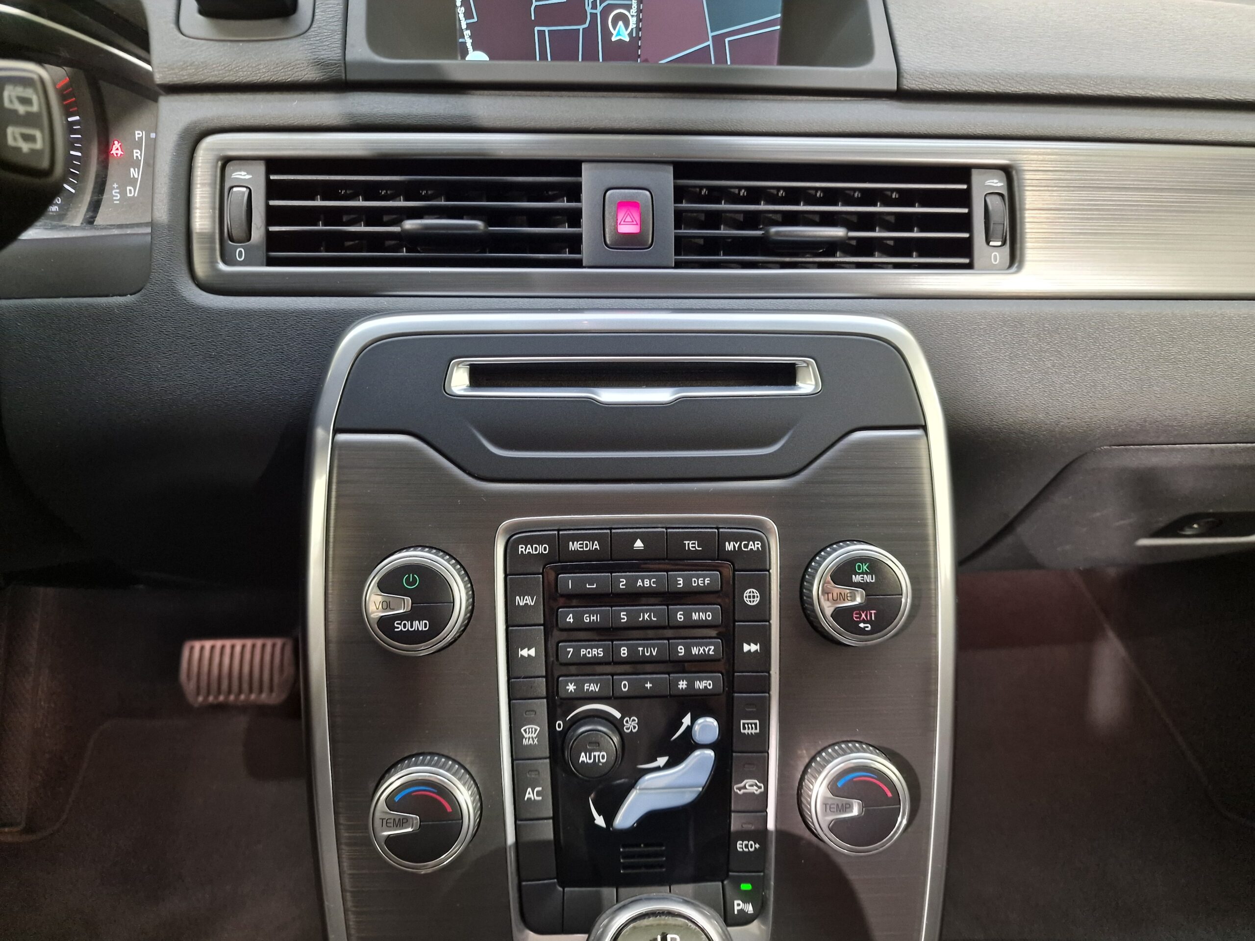 Volvo V70 V70 III 2.0 d4 Polar 181cv geartronic