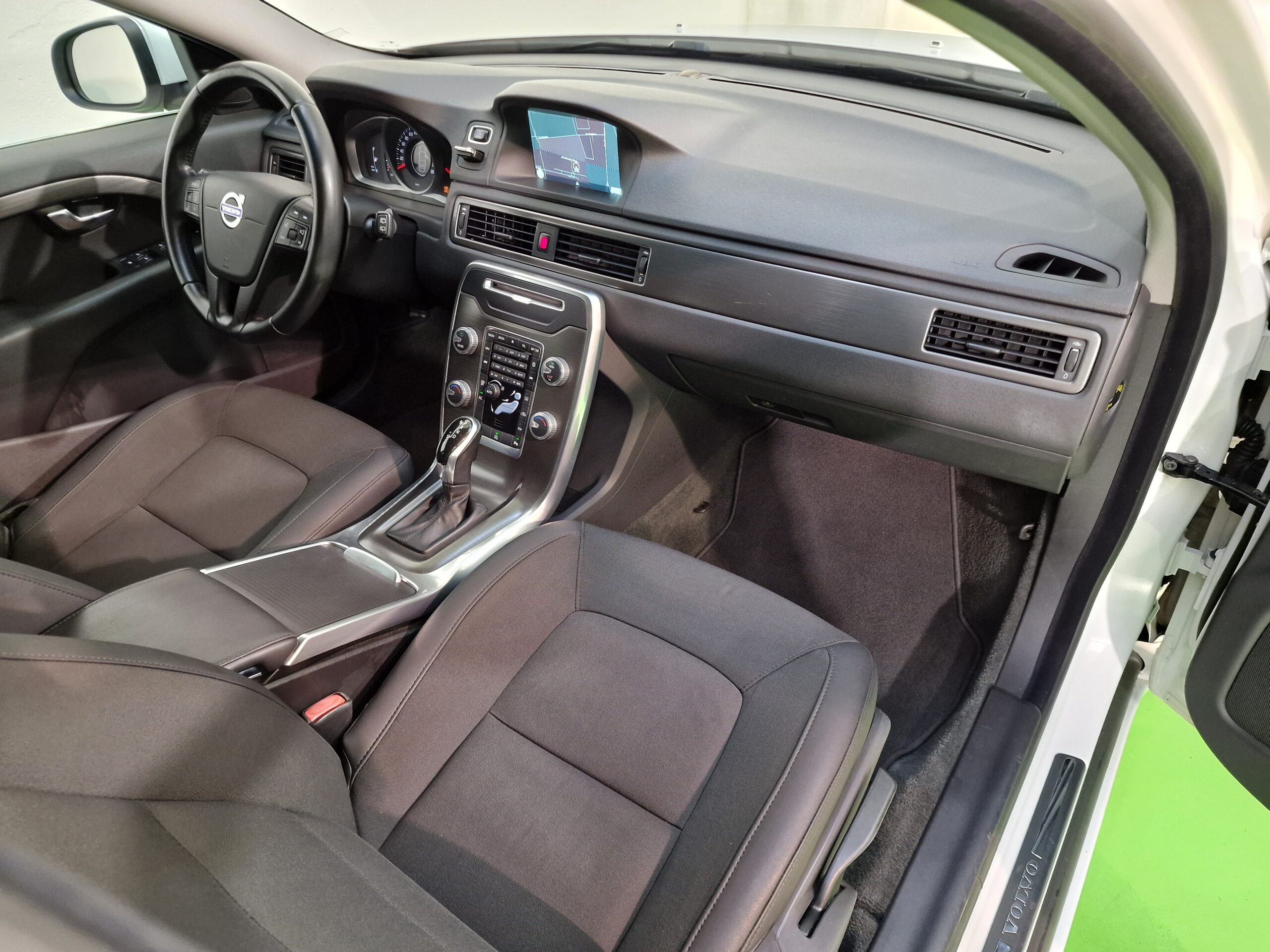Volvo V70 V70 III 2.0 d4 Polar 181cv geartronic