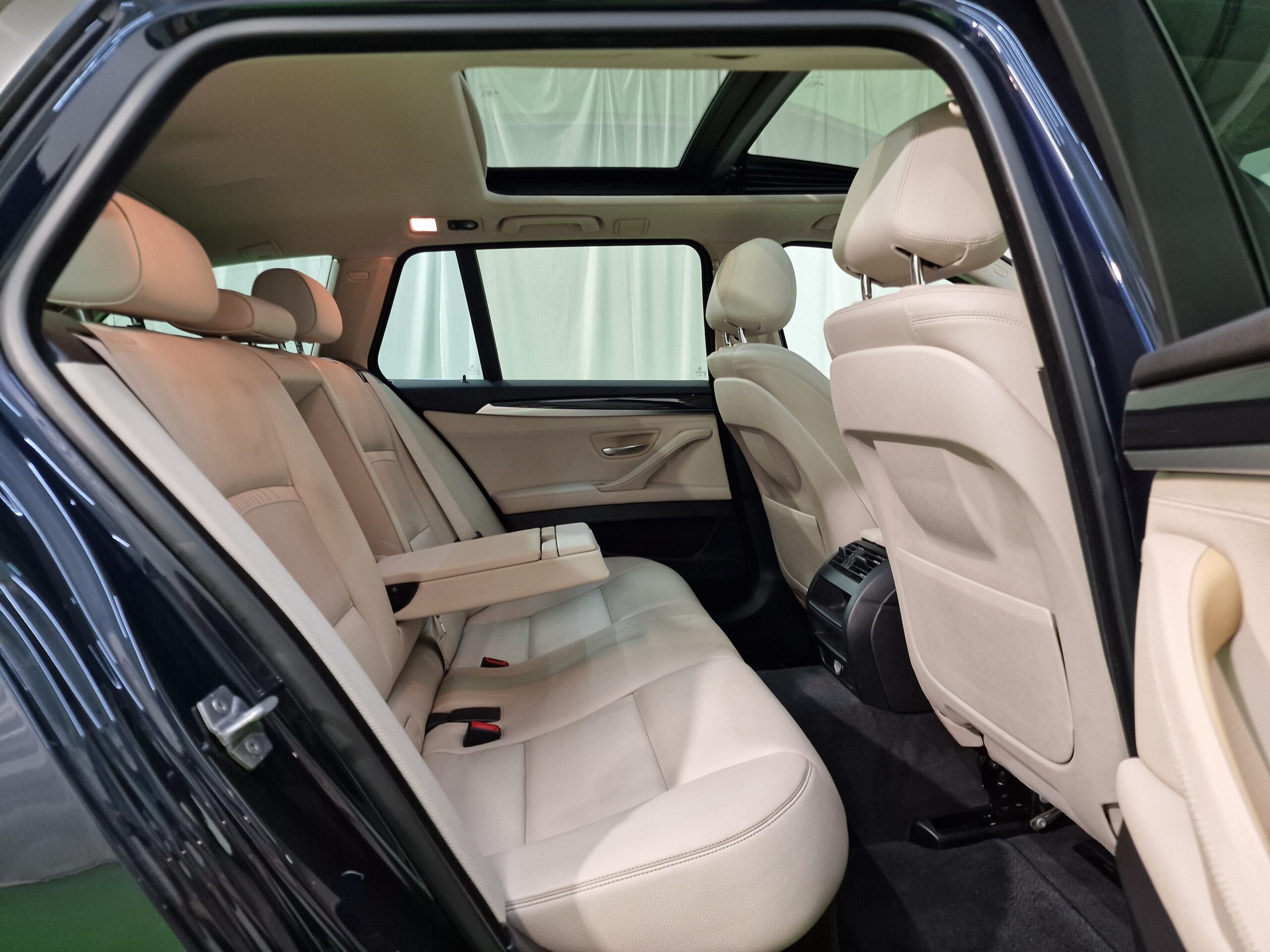 BMW 520 Serie 5 F11 520d Touring Business 190cv auto