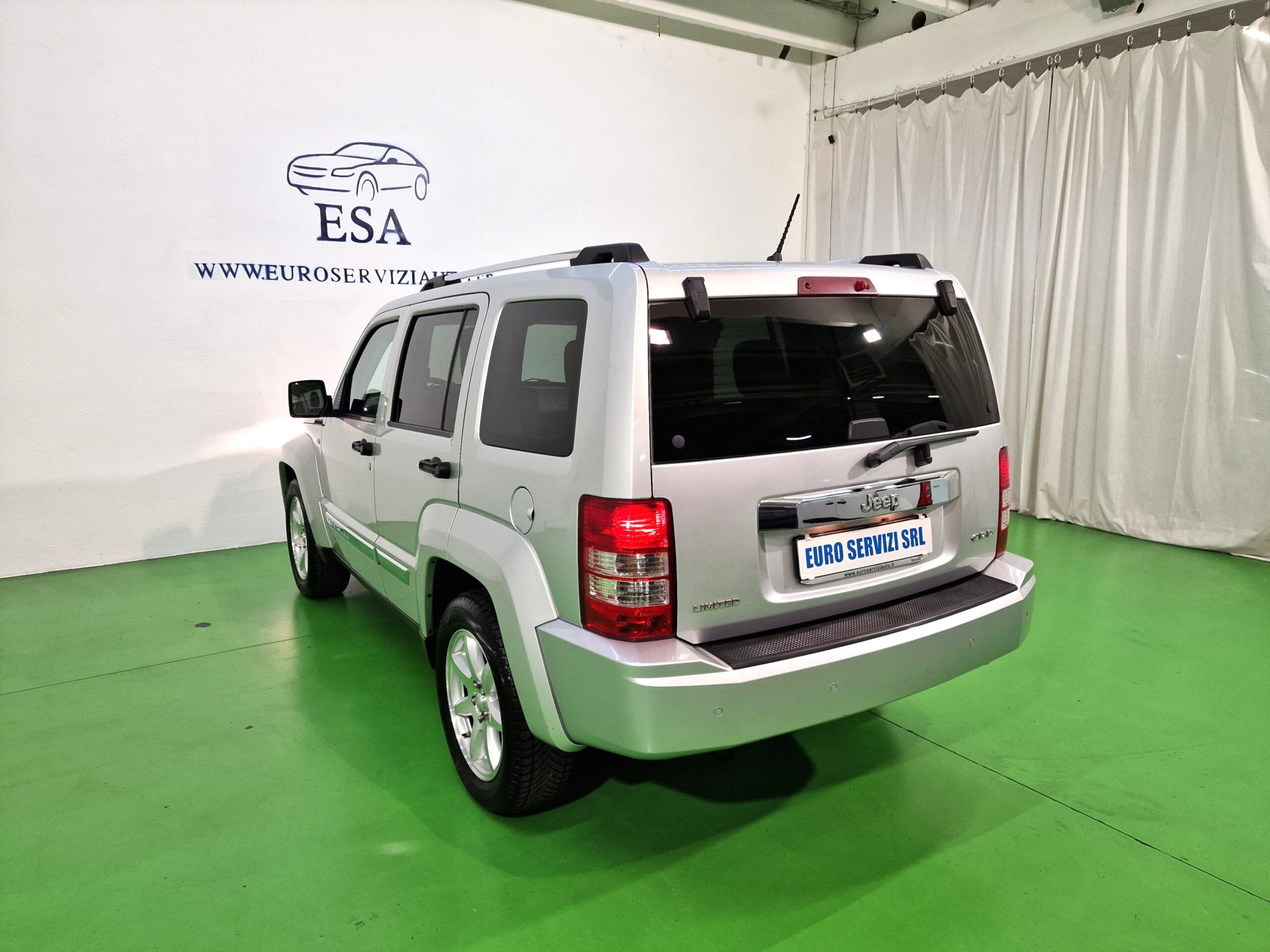 Jeep Cherokee Cherokee IV 2.8 crd Limited auto dpf