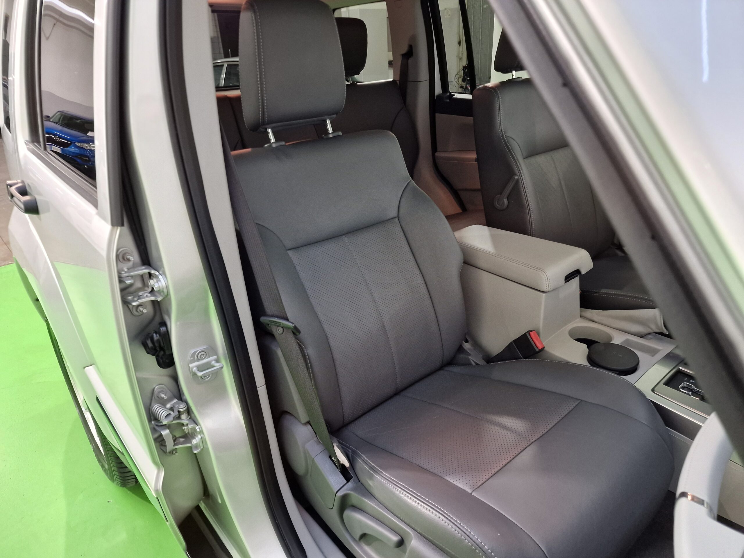 Jeep Cherokee Cherokee IV 2.8 crd Limited auto dpf