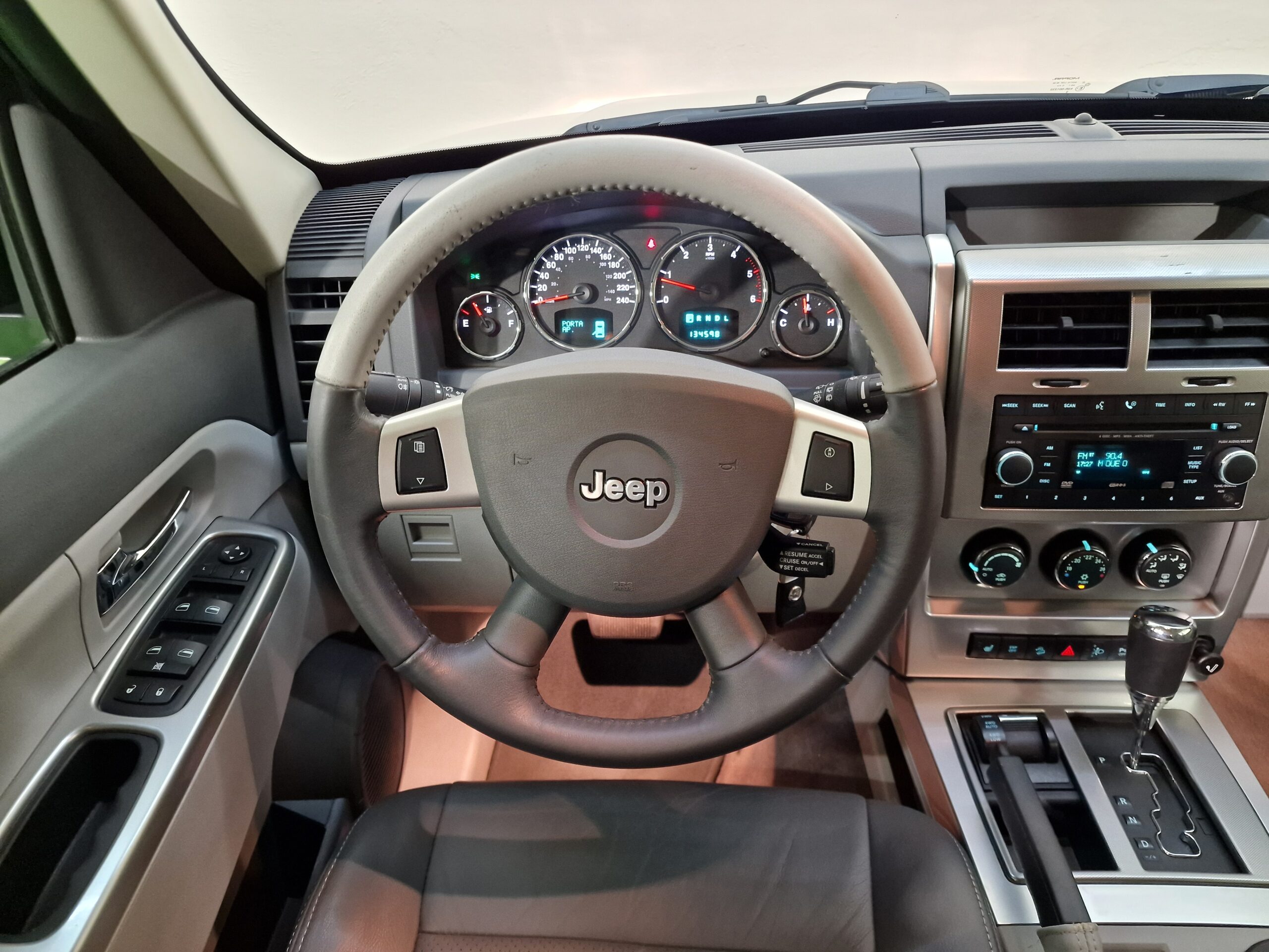 Jeep Cherokee Cherokee IV 2.8 crd Limited auto dpf