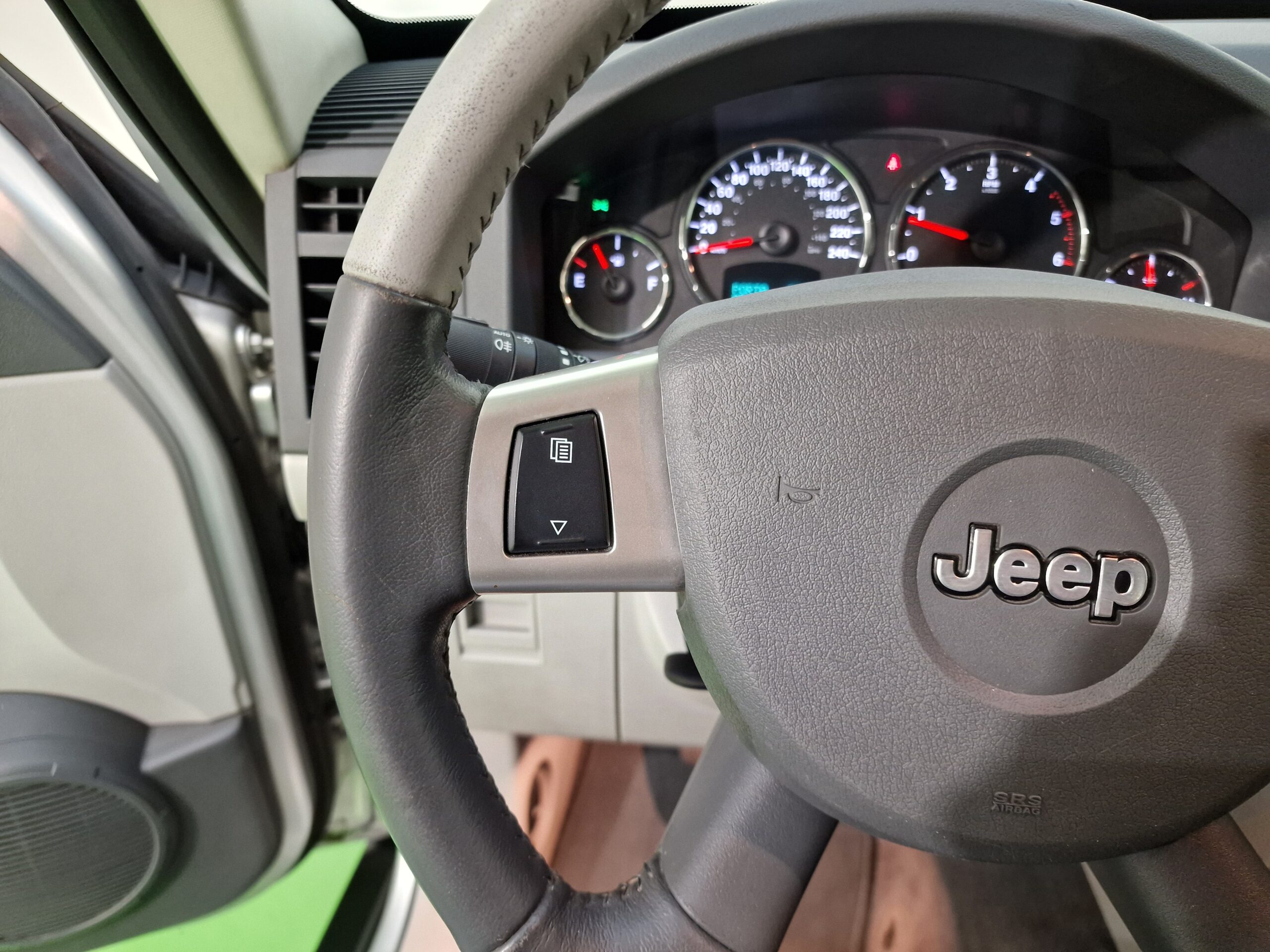 Jeep Cherokee Cherokee IV 2.8 crd Limited auto dpf