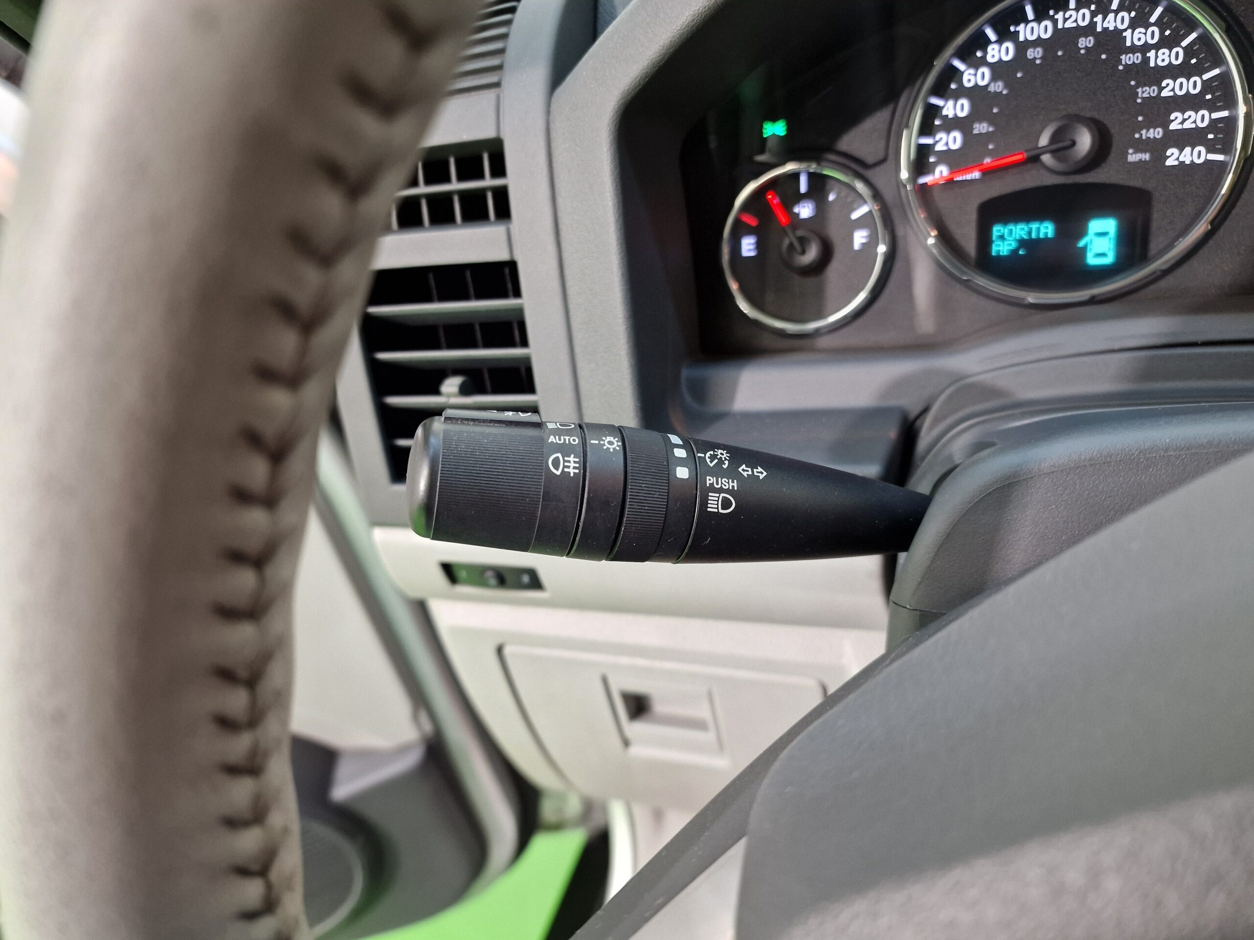 Jeep Cherokee Cherokee IV 2.8 crd Limited auto dpf