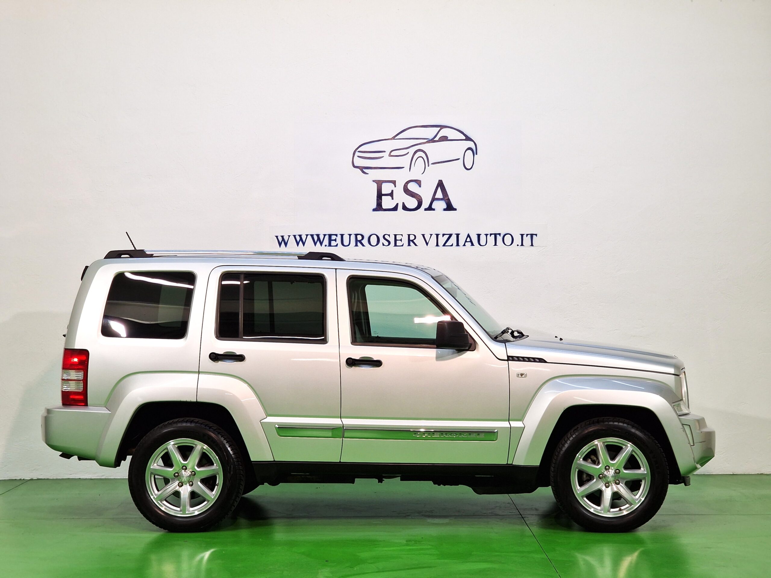 Jeep Cherokee Cherokee IV 2.8 crd Limited auto dpf