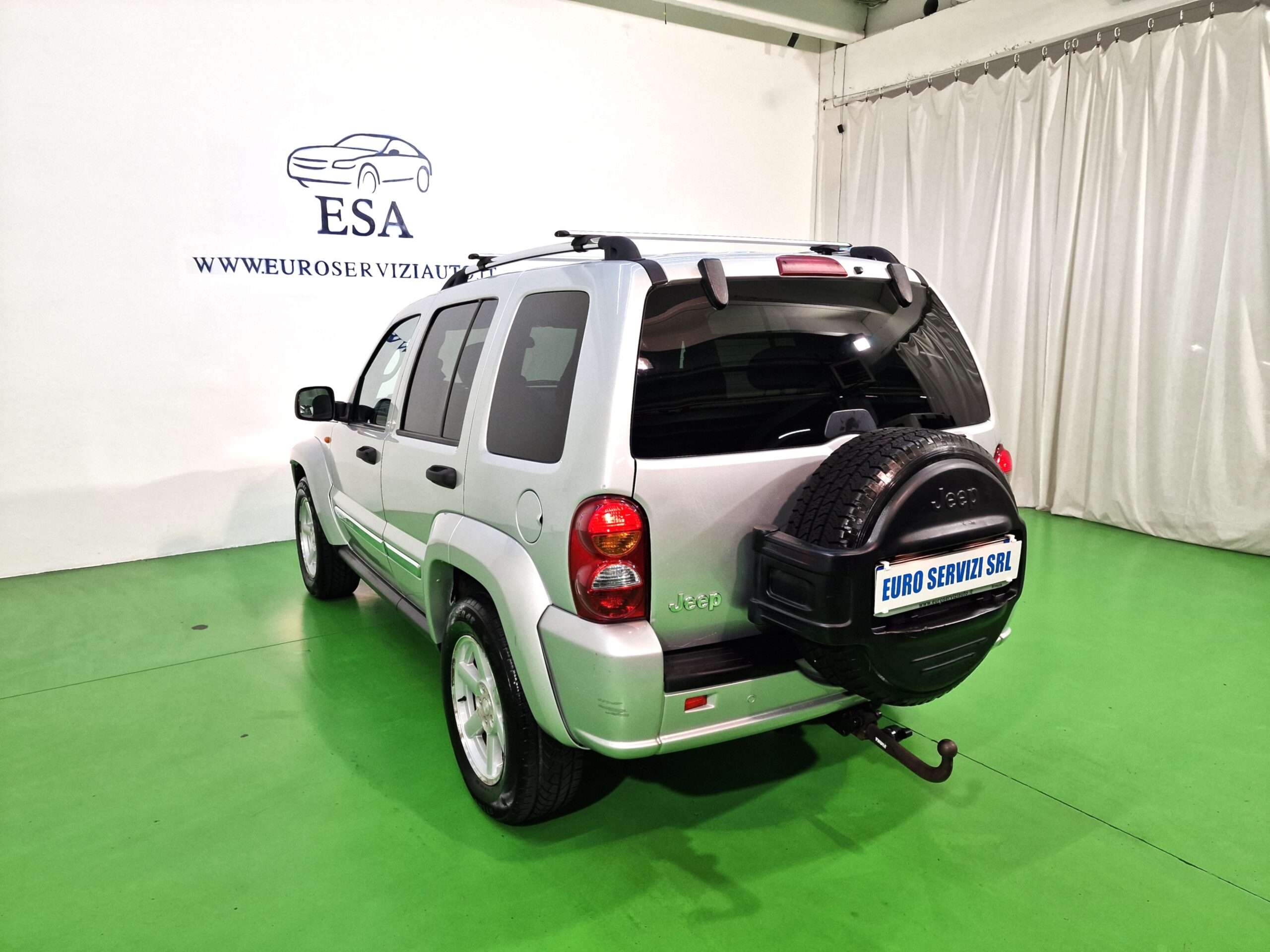 Jeep Cherokee Cherokee 2.8 crd Sport FL