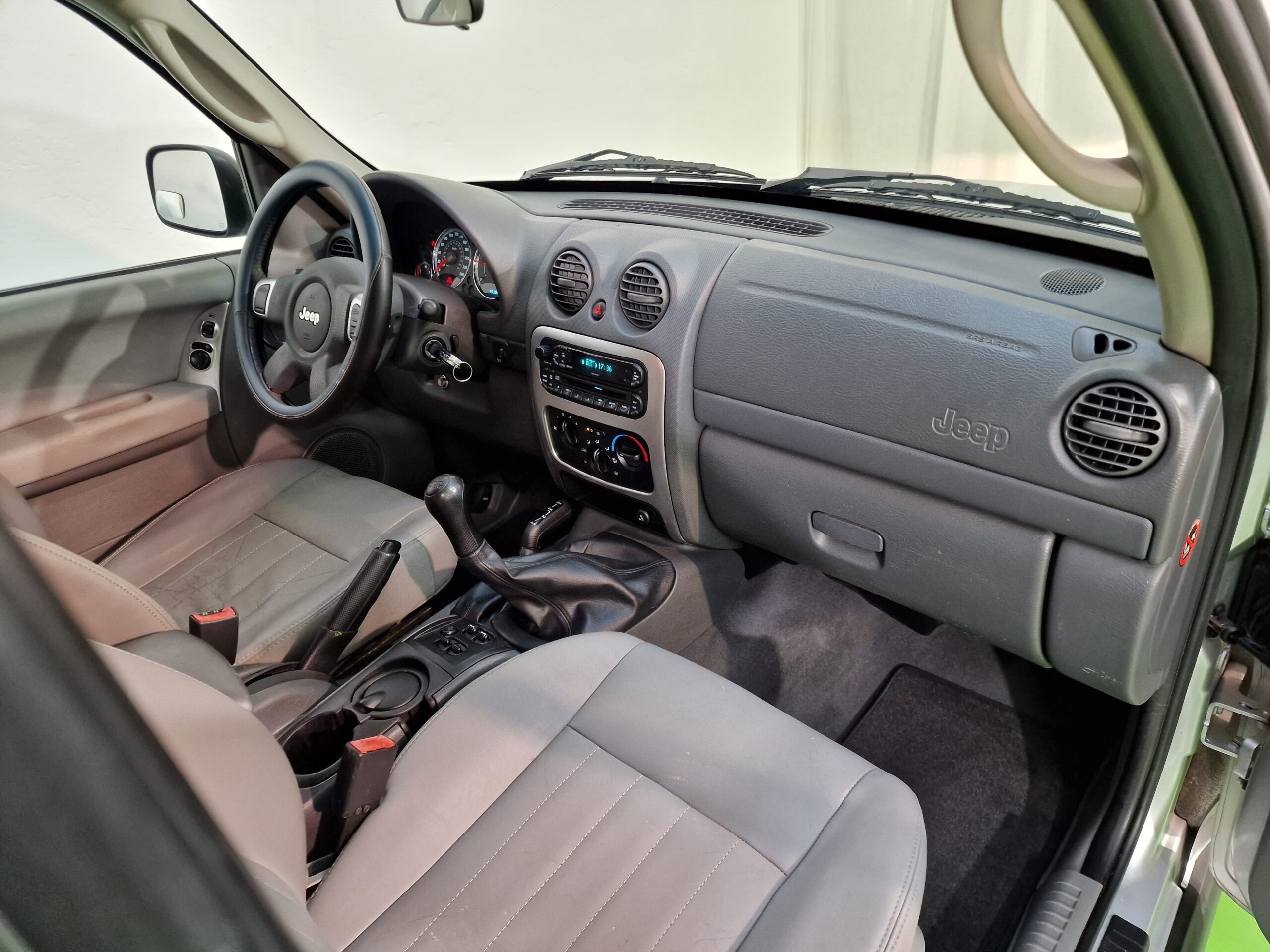 Jeep Cherokee Cherokee 2.8 crd Sport FL