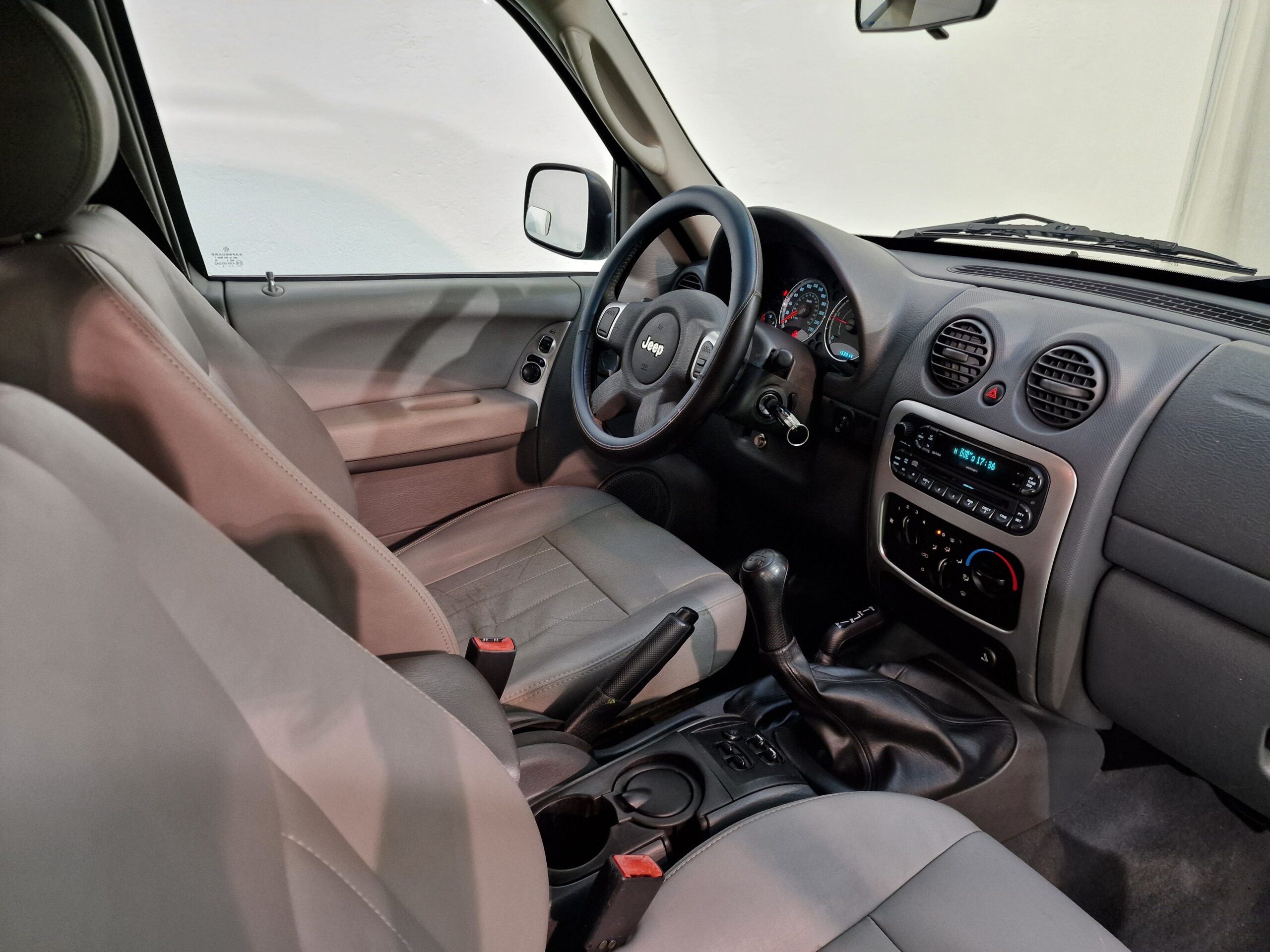 Jeep Cherokee Cherokee 2.8 crd Sport FL