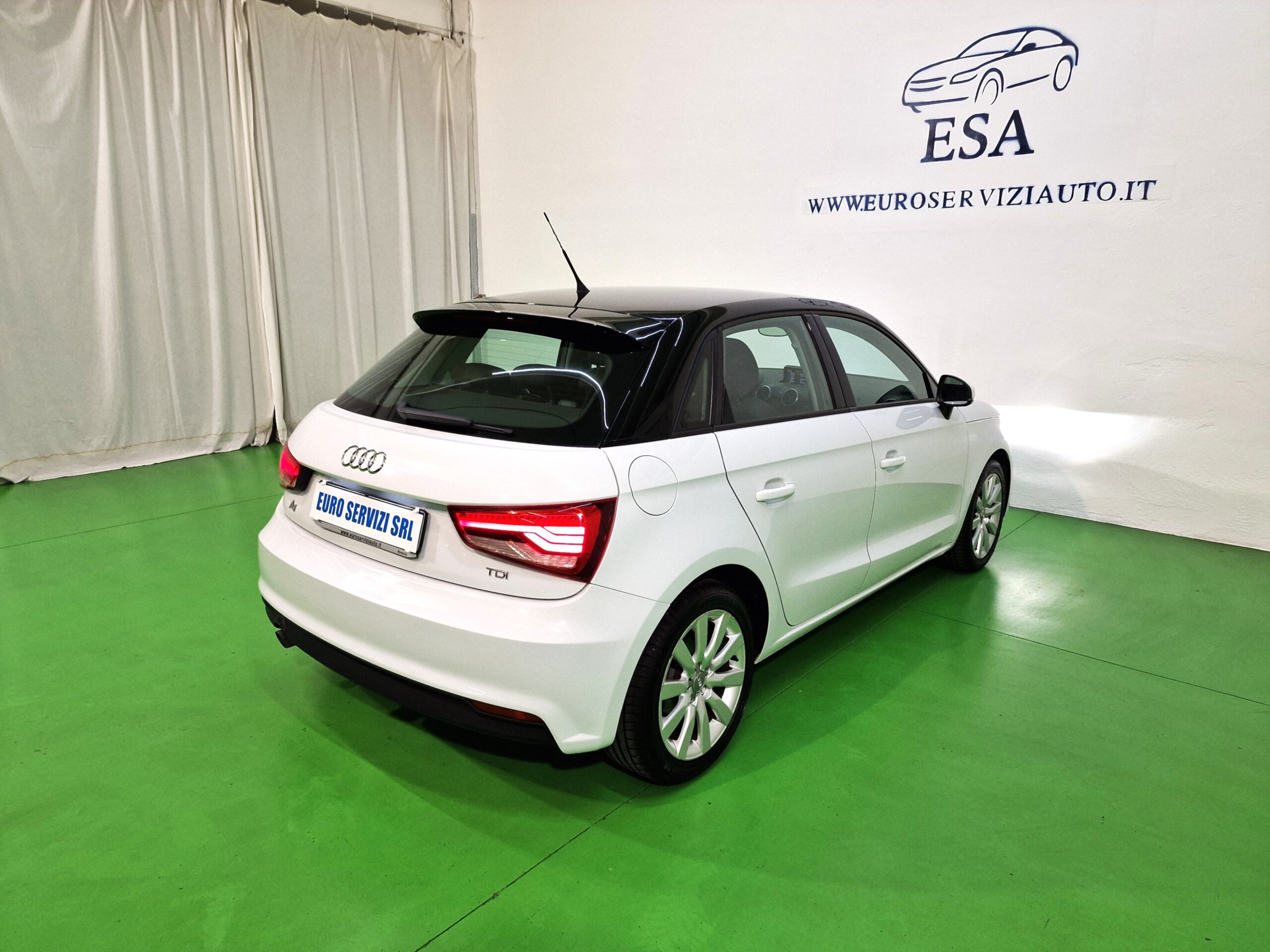 Audi A1 A1 Sportback 1.6 tdi Metal s-tronic