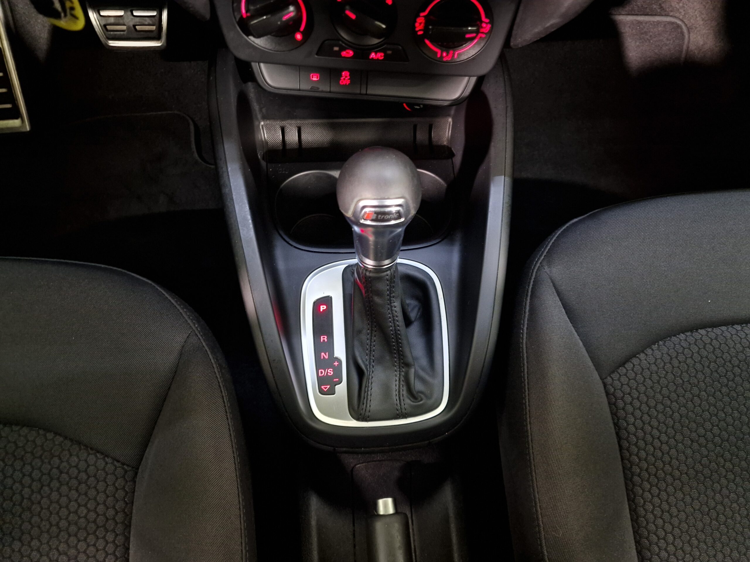 Audi A1 A1 Sportback 1.6 tdi Metal s-tronic