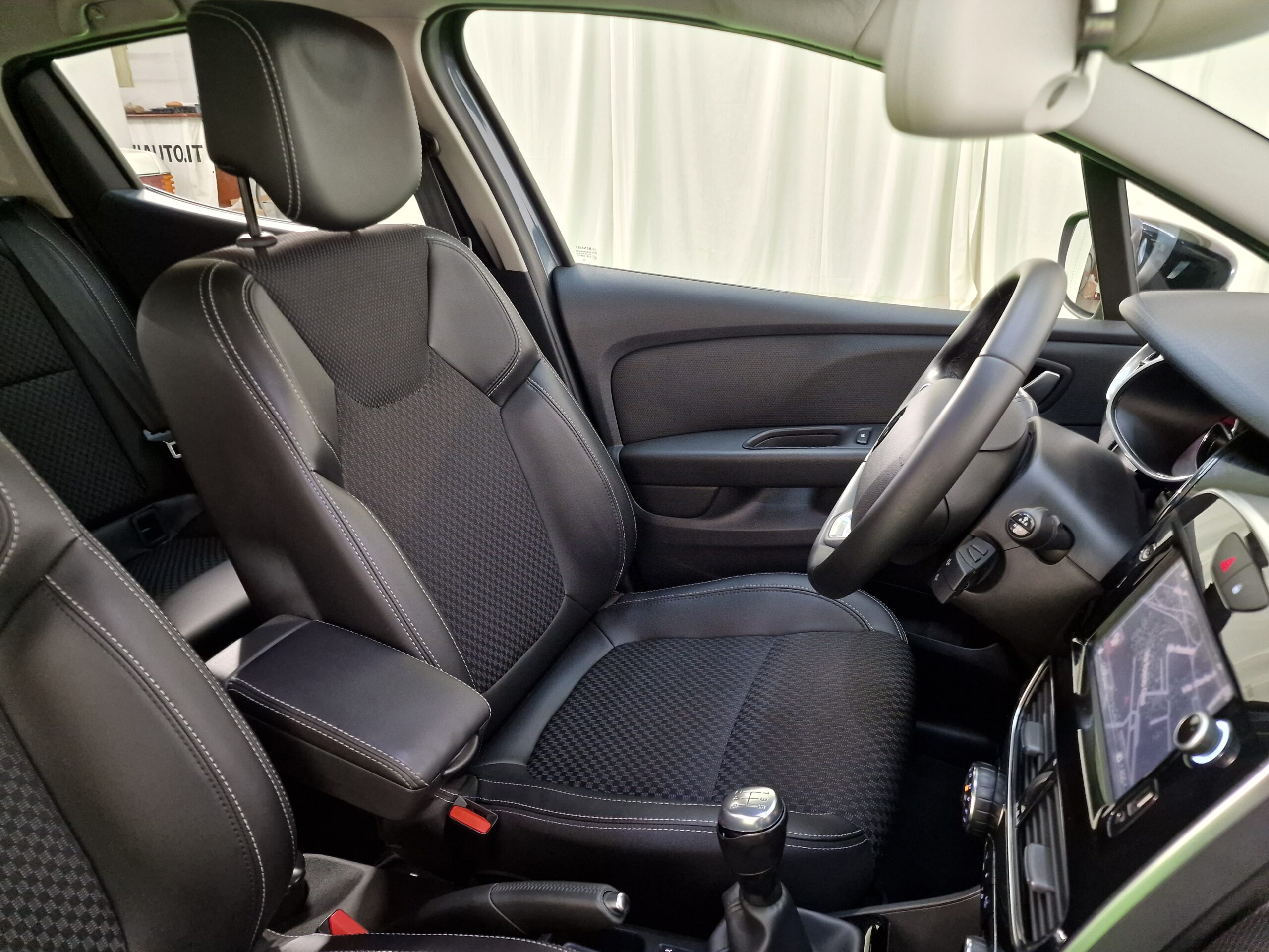 Renault Clio Clio IV 1.5 dci energy Duel2 75cv