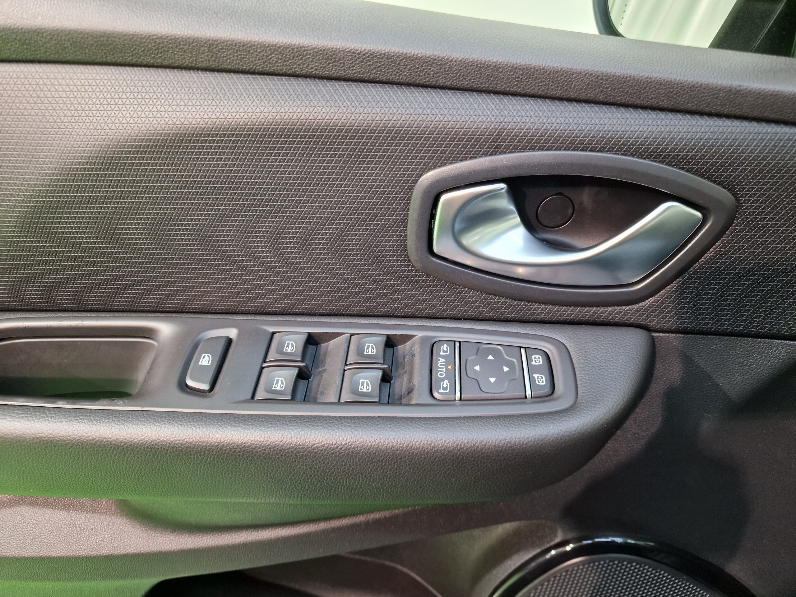 Renault Clio Clio IV 1.5 dci energy Duel2 75cv