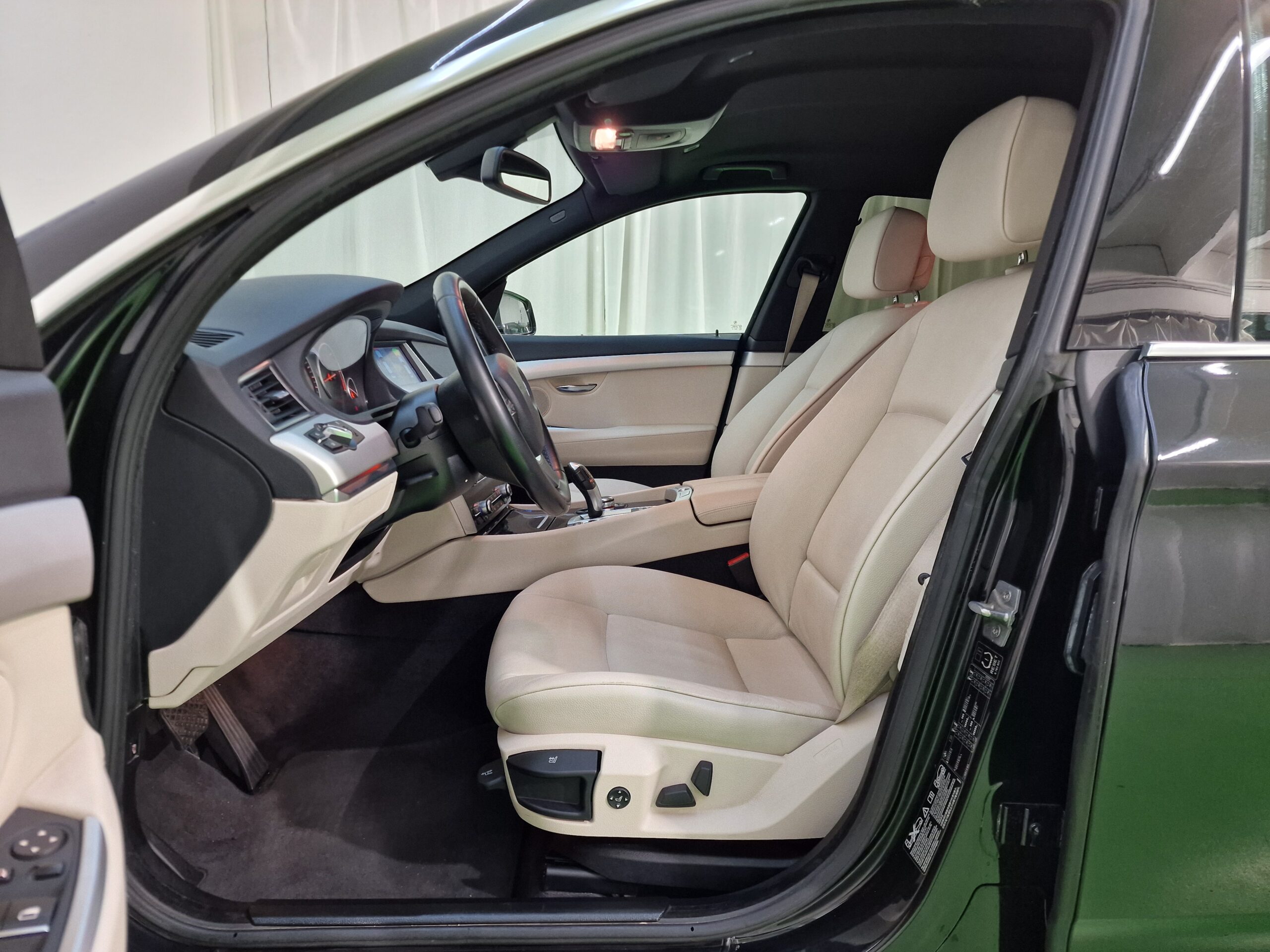 BMW 530 Serie 5 F07 530d Gran Turismo xdrive Futura auto